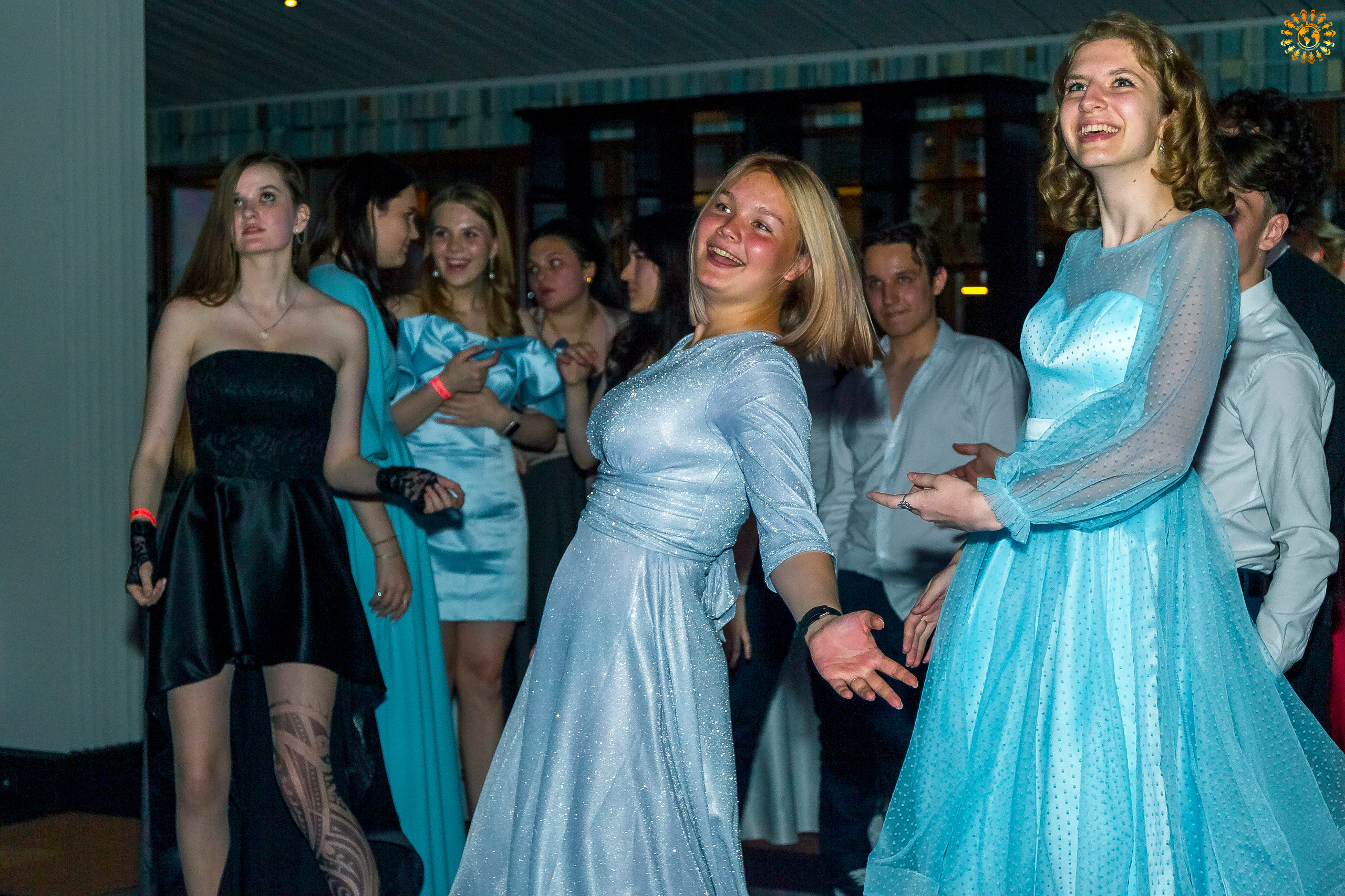 Выпускной 2022 (Москва, ресторан «Времена года»). Репортажная съемка в Москве и области. Анималистика