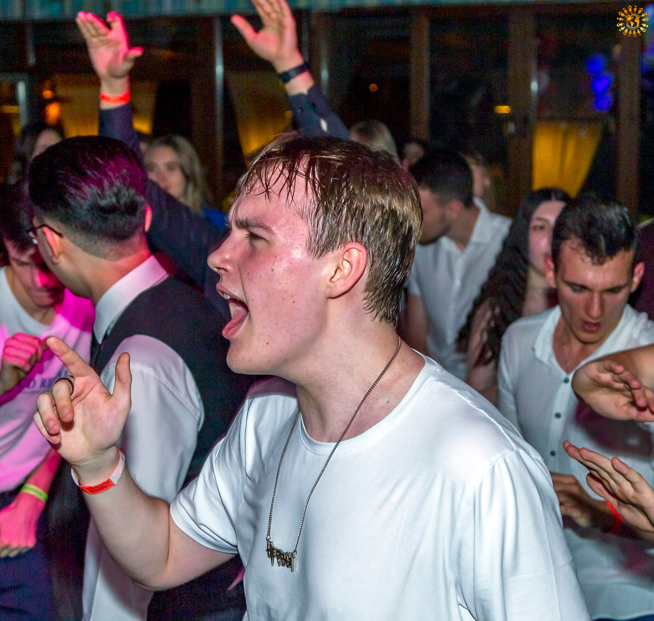 Выпускной 2022 (Москва, ресторан «Времена года»). Репортажная съемка в Москве и области. Анималистика