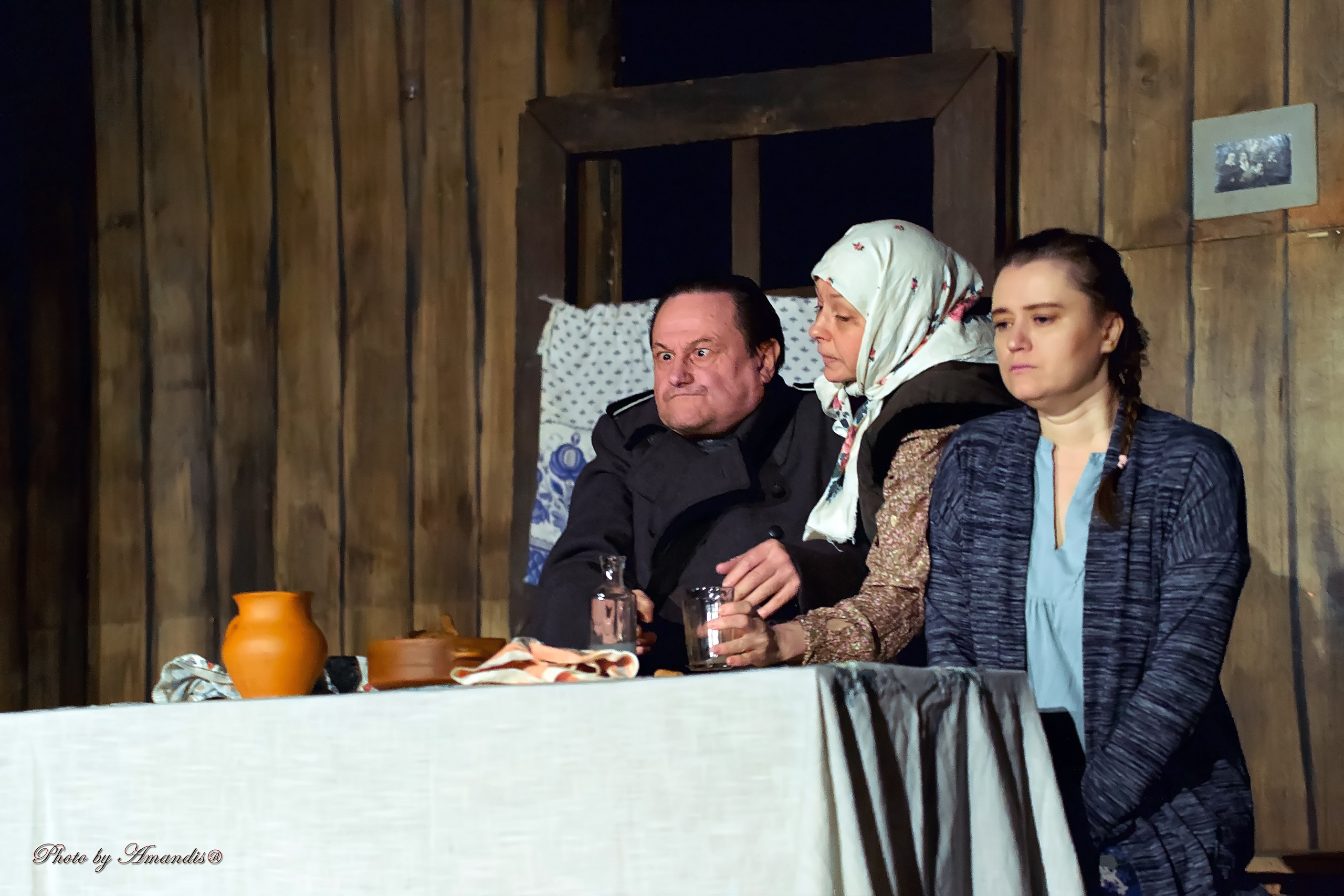 Спектакль «И пробил час.». Репортажная съемка в Москве и области. Анималистика