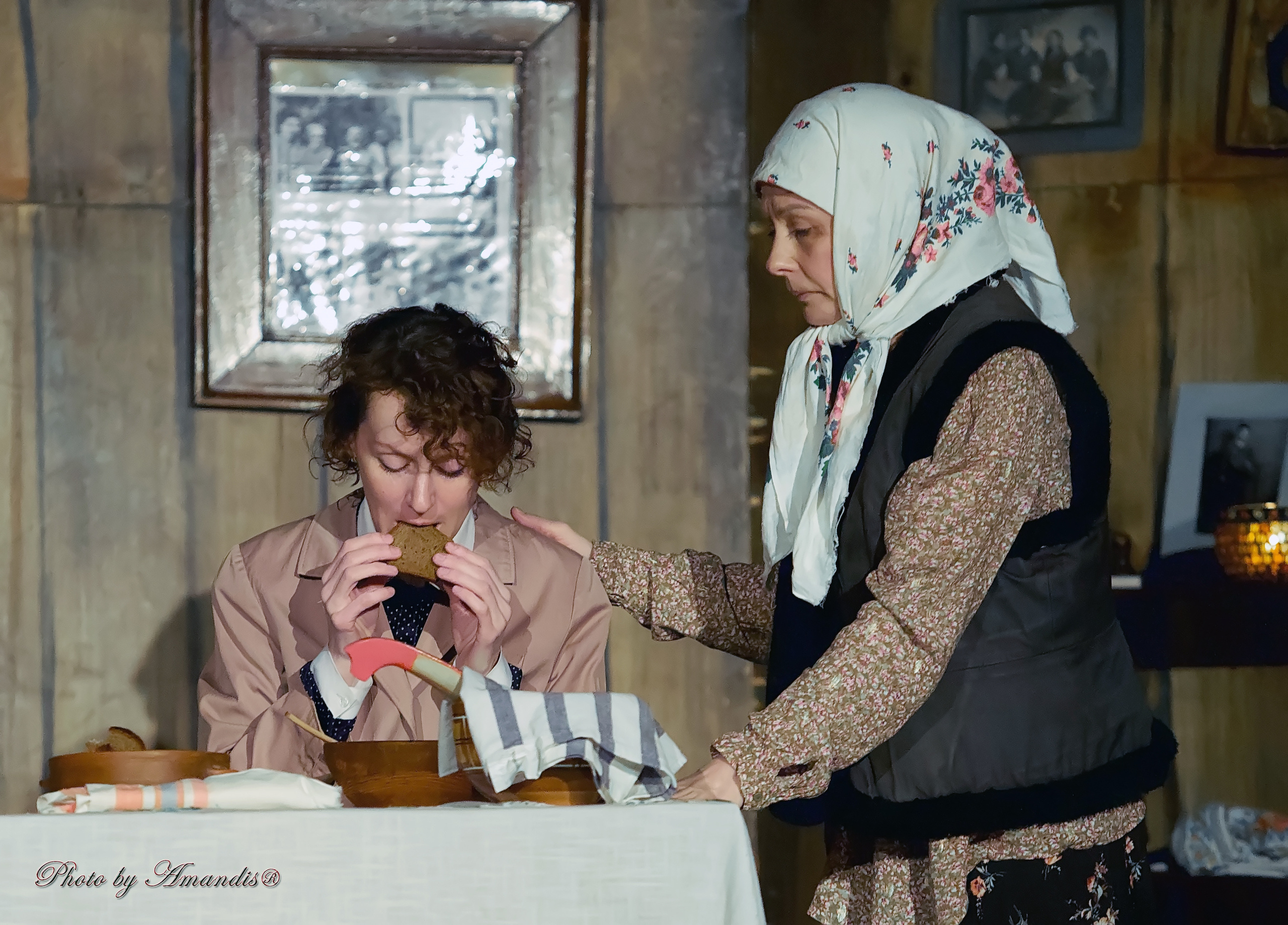 Спектакль «И пробил час.». Репортажная съемка в Москве и области. Анималистика