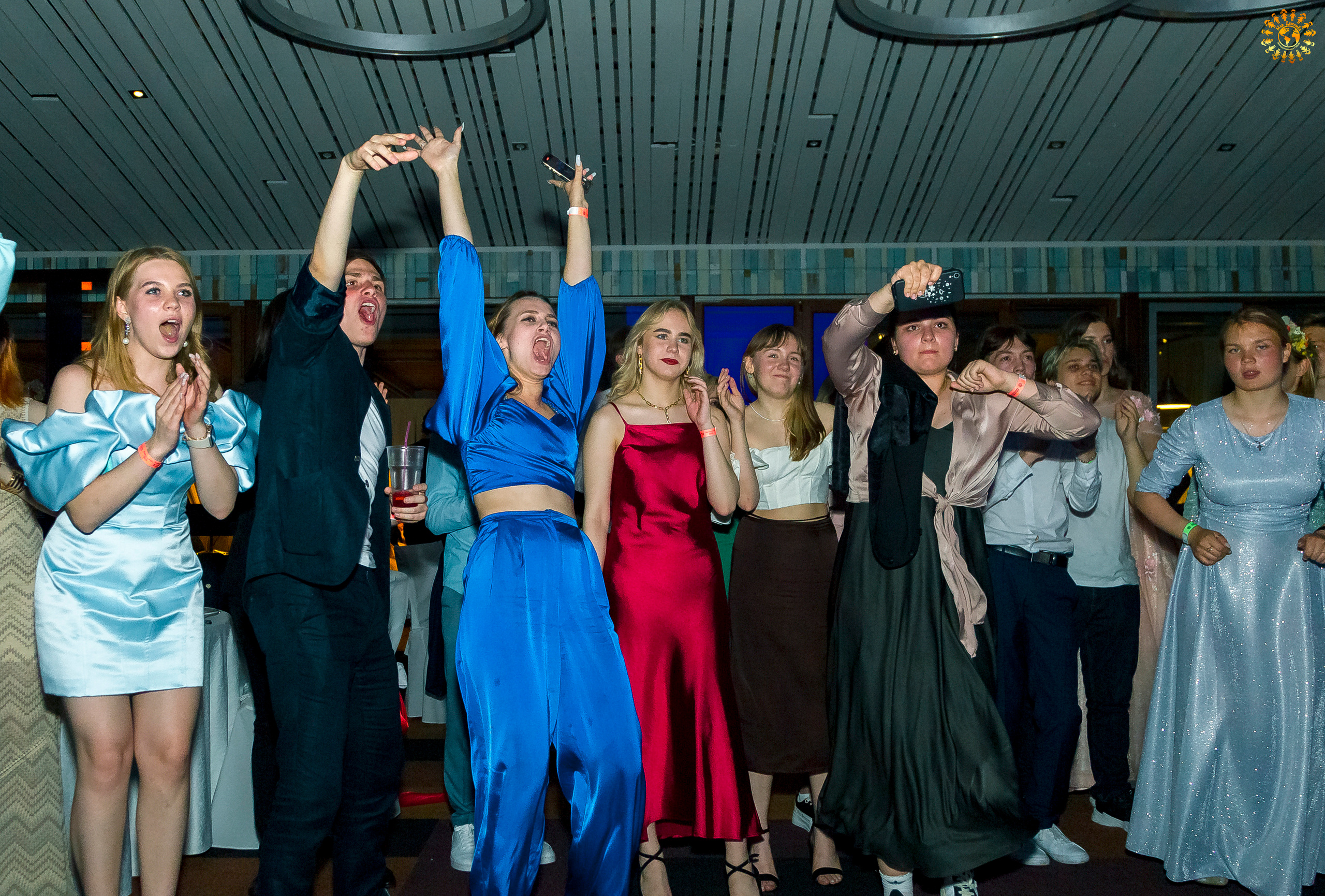 Выпускной 2022 (Москва, ресторан «Времена года»). Репортажная съемка в Москве и области. Анималистика