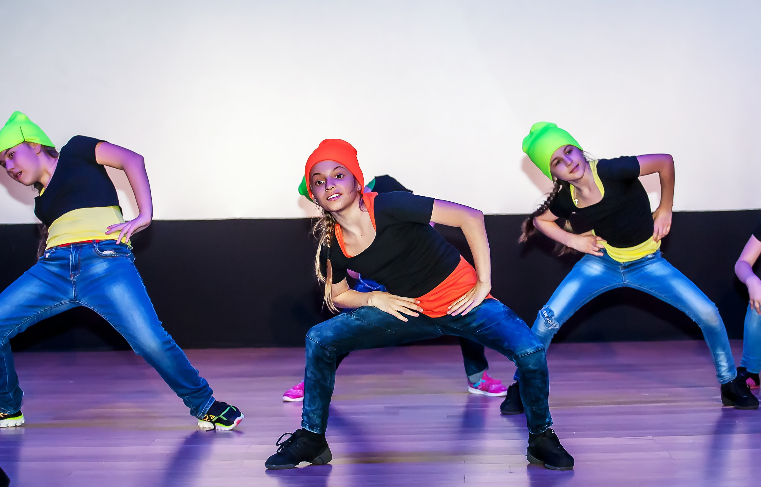 Отчетный концерт молодых творческих коллективов. Репортажная съемка в Москве и области. Анималистика