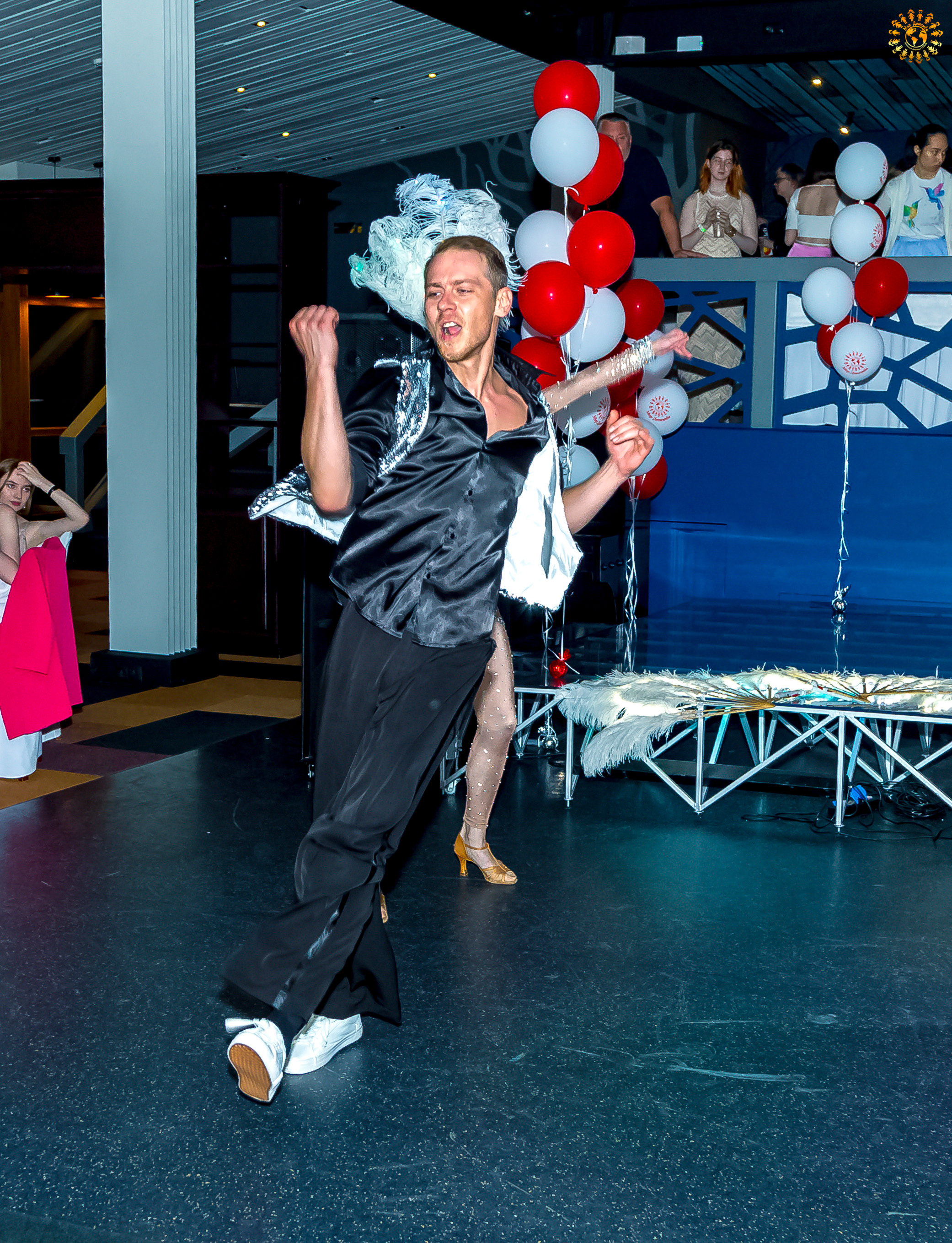 Выпускной 2022 (Москва, ресторан «Времена года»). Репортажная съемка в Москве и области. Анималистика