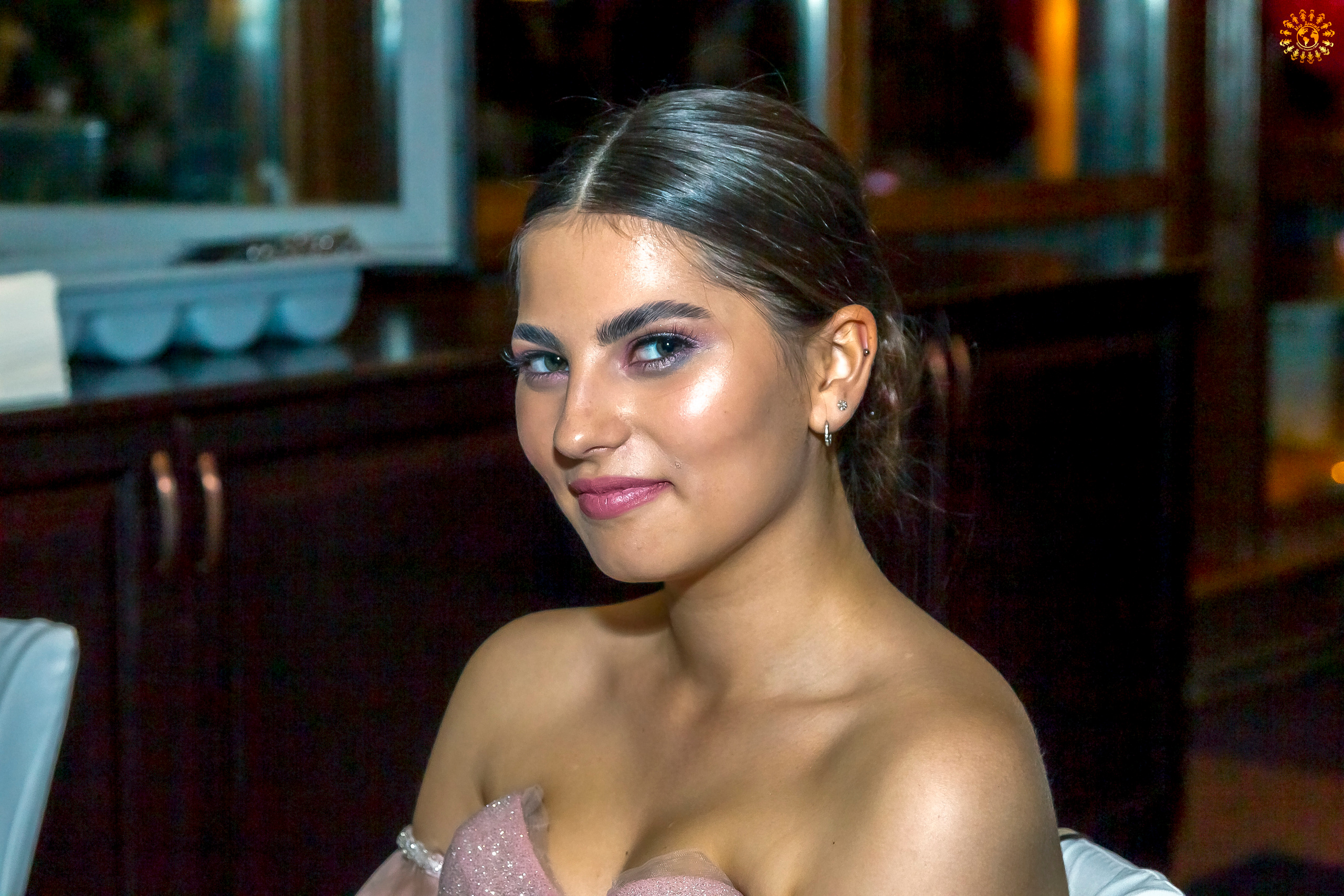 Выпускной 2022 (Москва, ресторан «Времена года»). Репортажная съемка в Москве и области. Анималистика