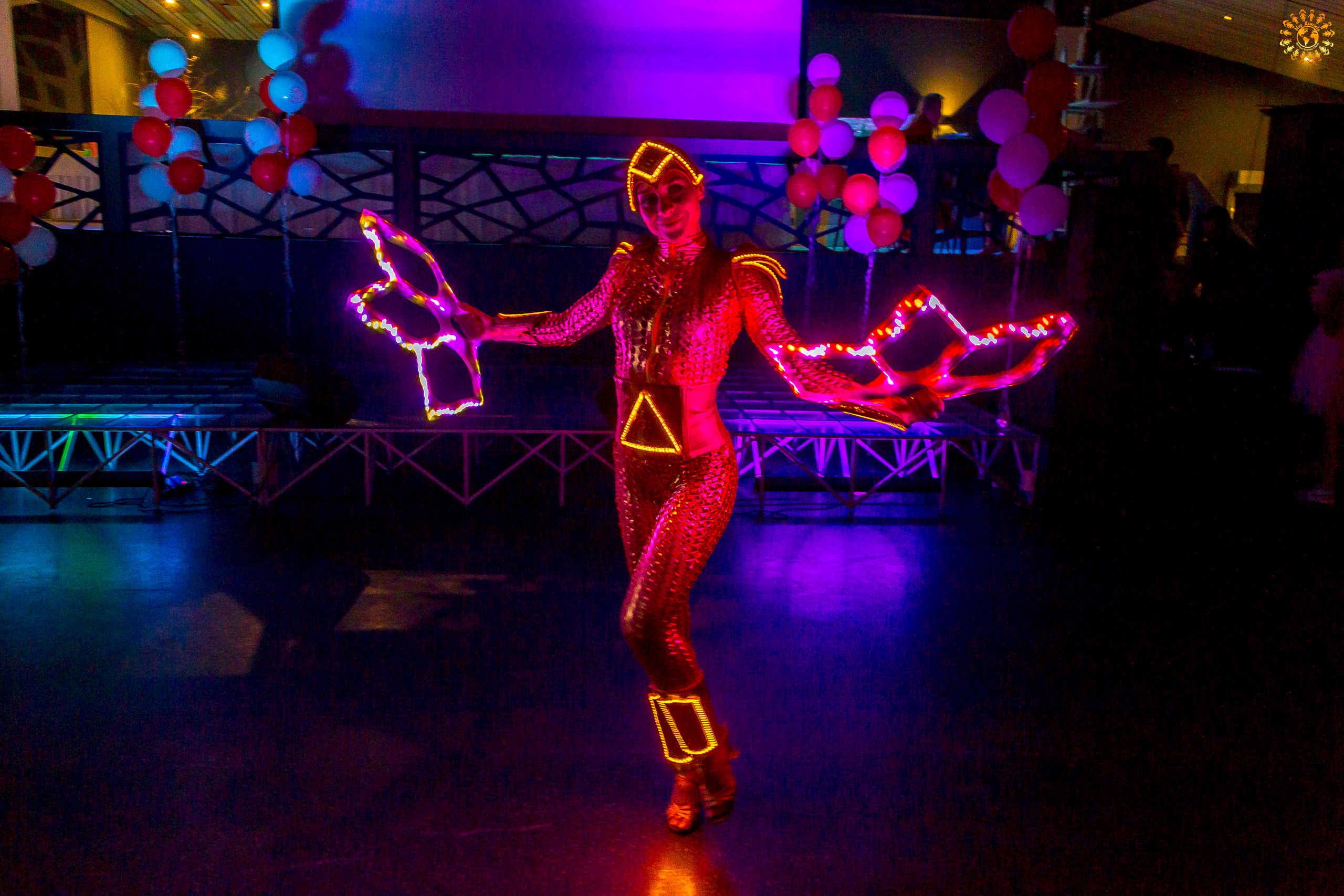 Выпускной 2022 (Москва, ресторан «Времена года»). Репортажная съемка в Москве и области. Анималистика