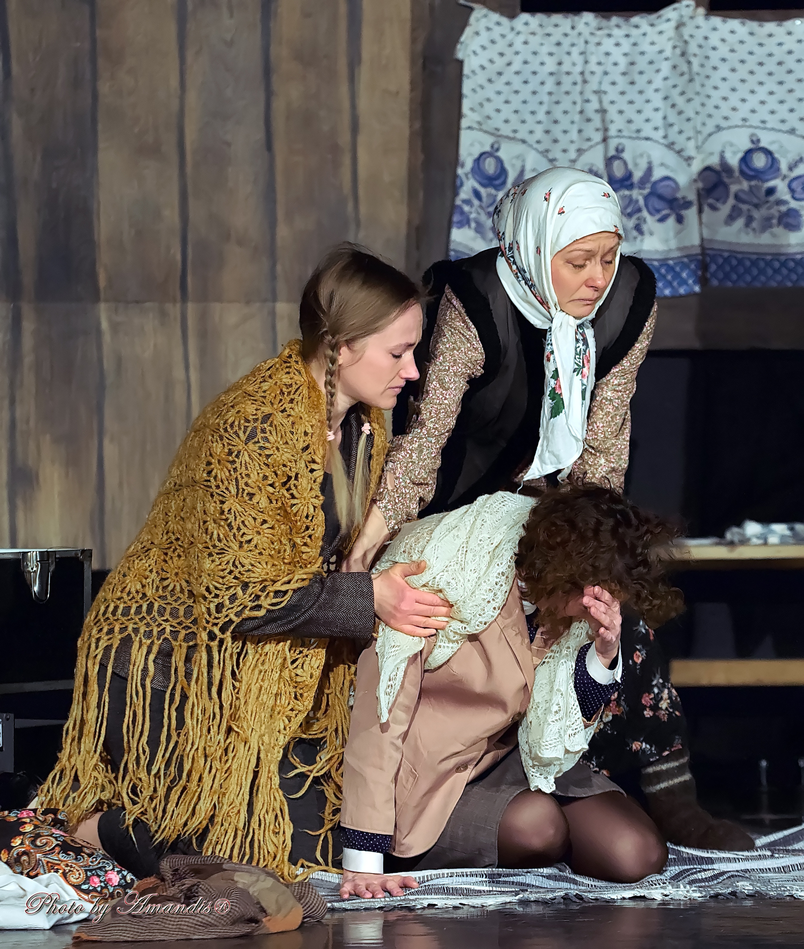 Спектакль «И пробил час.». Репортажная съемка в Москве и области. Анималистика