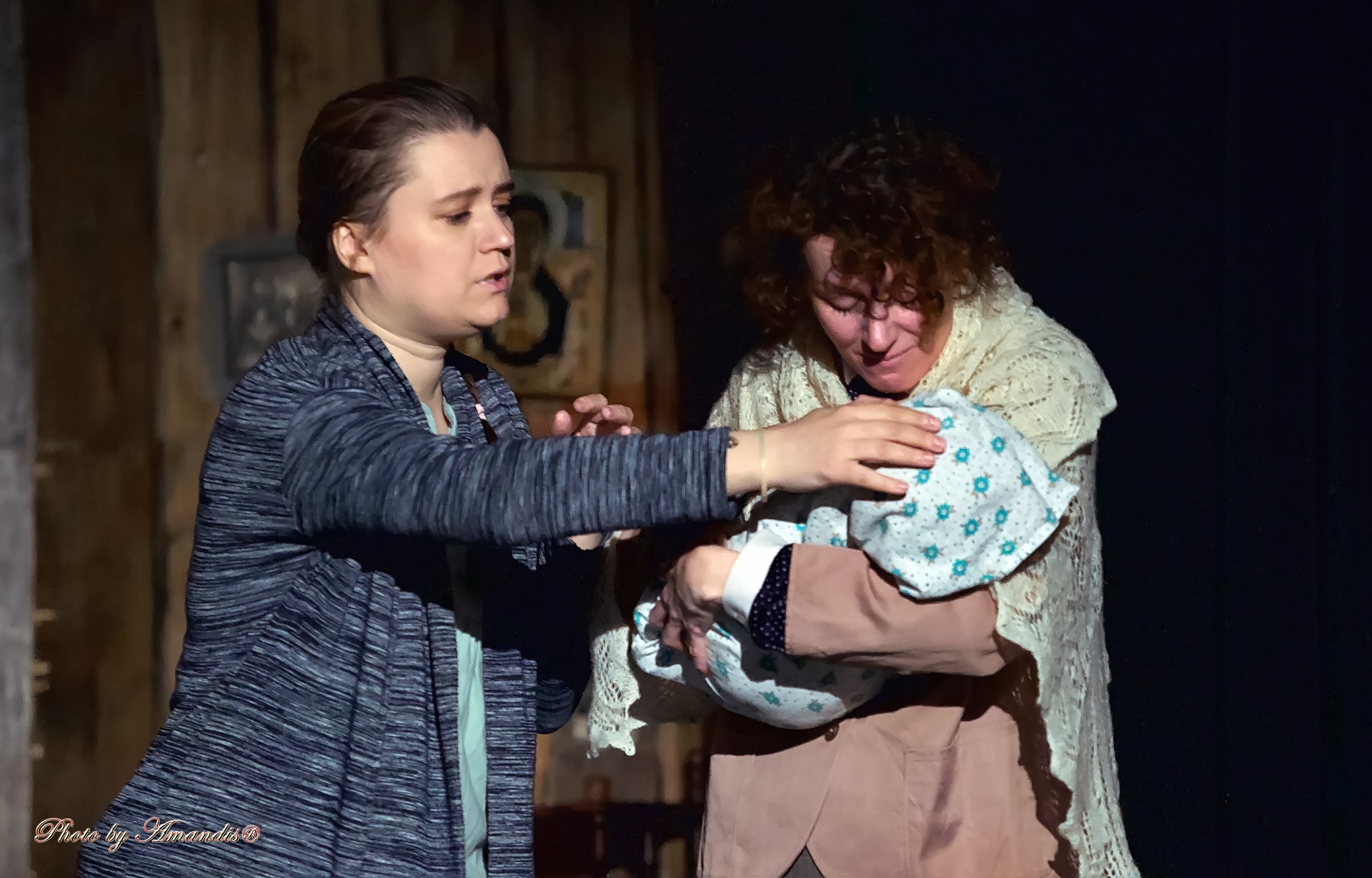 Спектакль «И пробил час.». Репортажная съемка в Москве и области. Анималистика