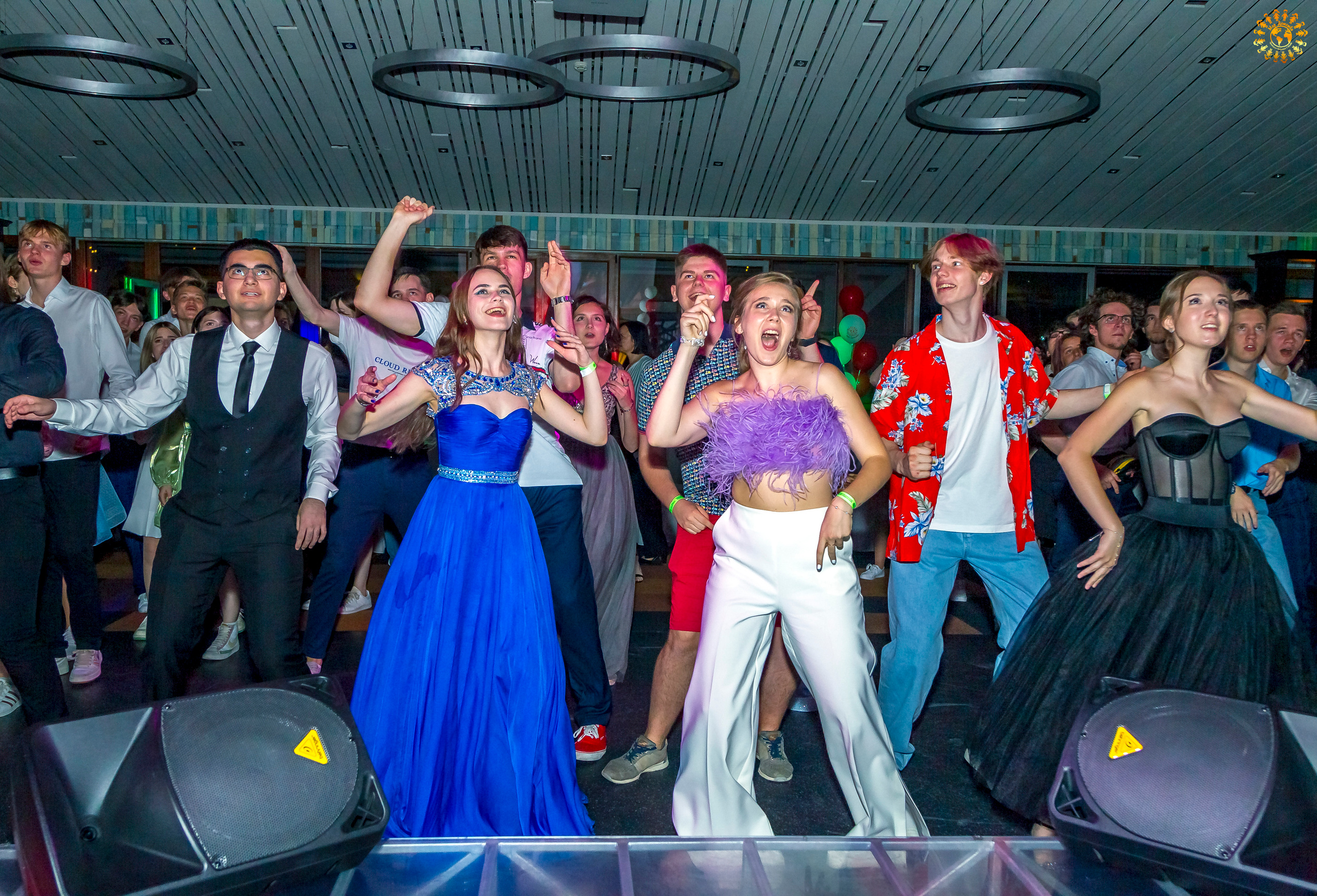 Выпускной 2022 (Москва, ресторан «Времена года»). Репортажная съемка в Москве и области. Анималистика