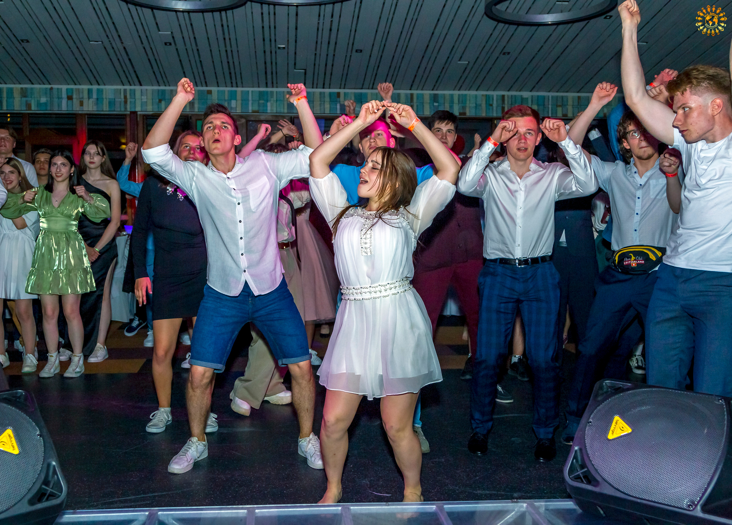 Выпускной 2022 (Москва, ресторан «Времена года»). Репортажная съемка в Москве и области. Анималистика