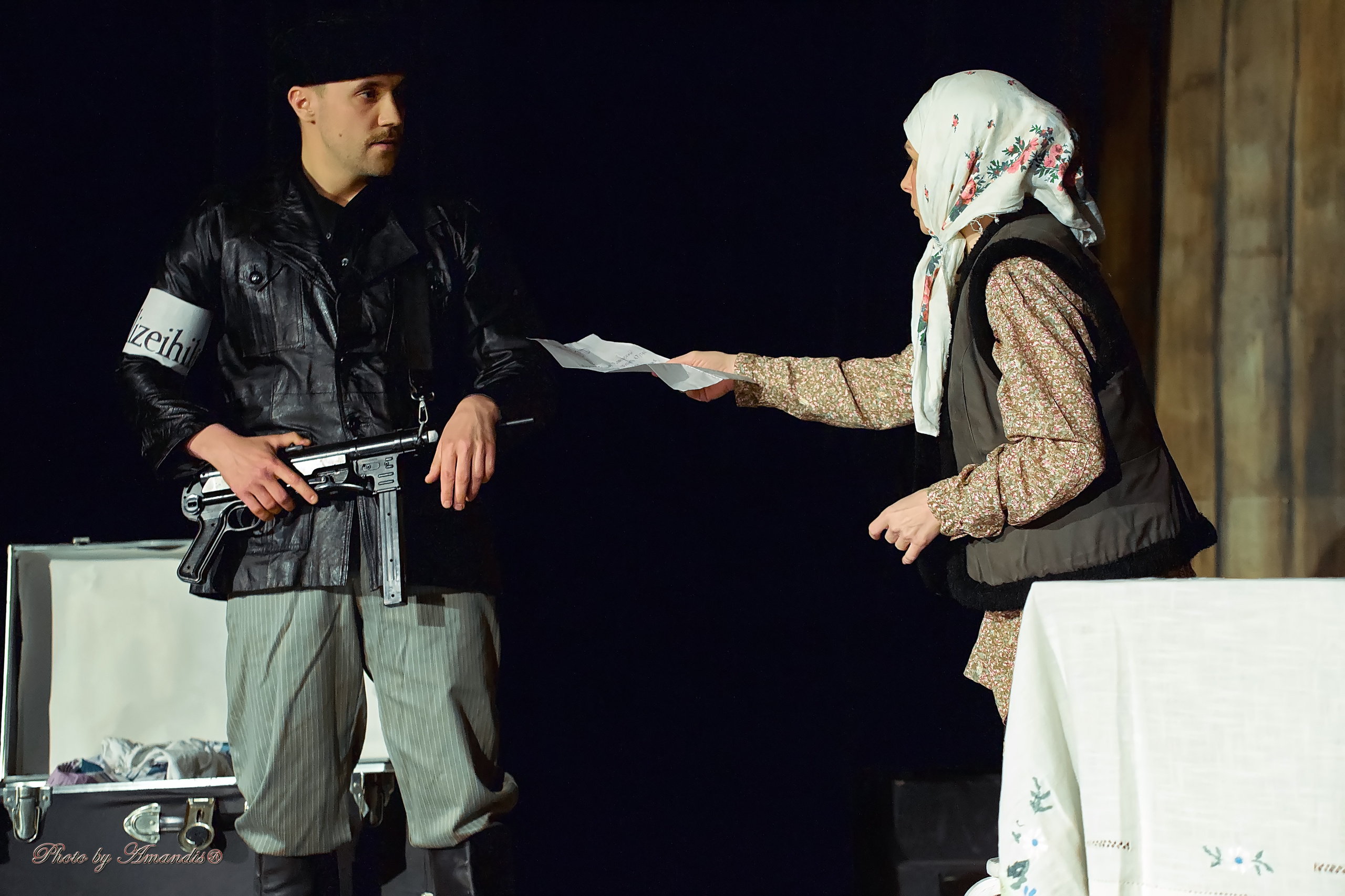 Спектакль «И пробил час.». Репортажная съемка в Москве и области. Анималистика