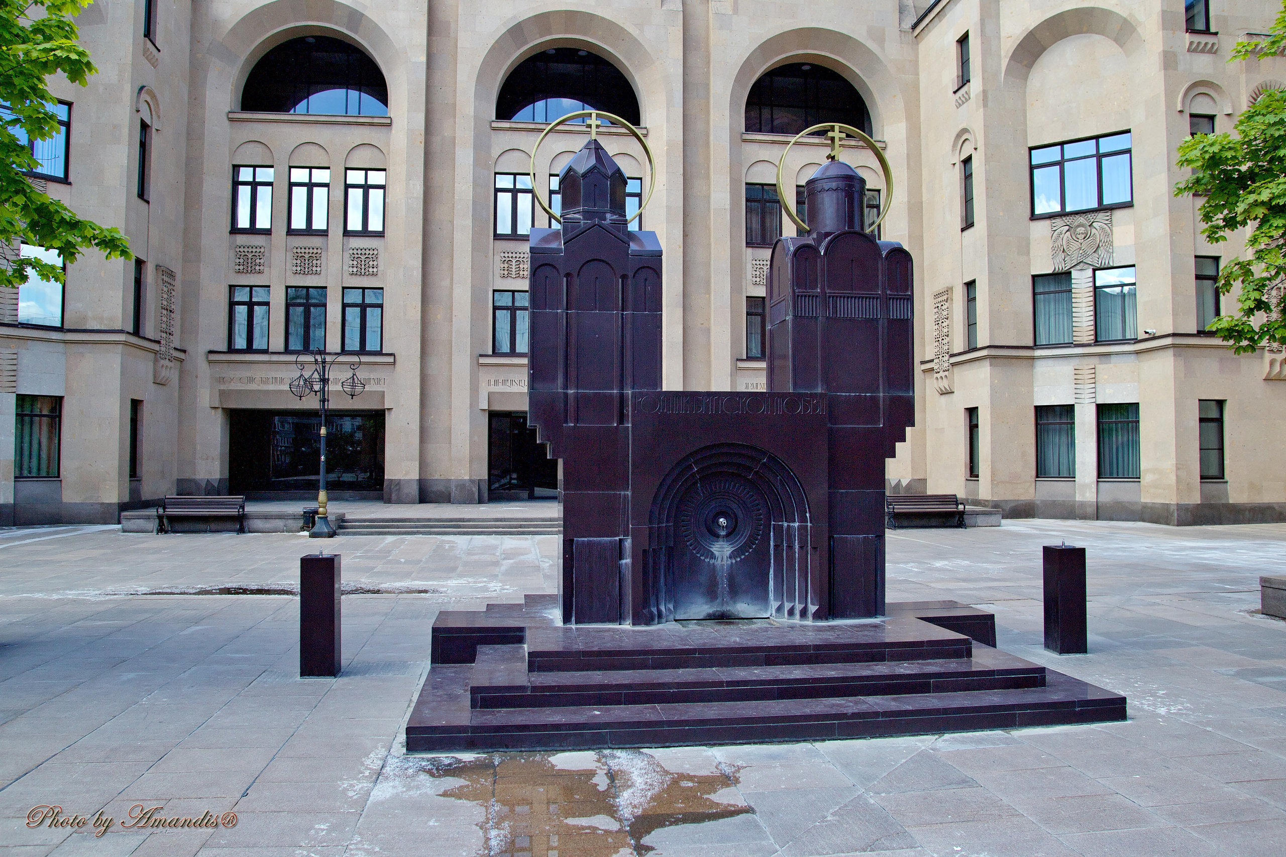 Крещение в армянской церкви. Репортажная съемка в Москве и области. Анималистика