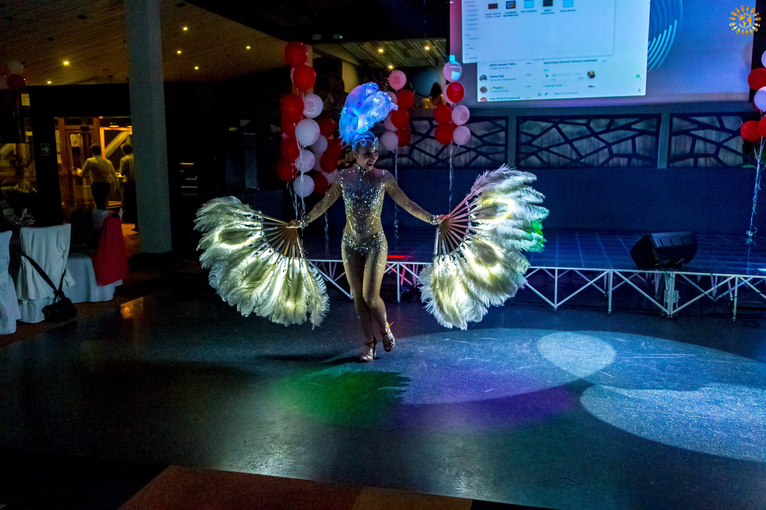 Выпускной 2022 (Москва, ресторан «Времена года»). Репортажная съемка в Москве и области. Анималистика