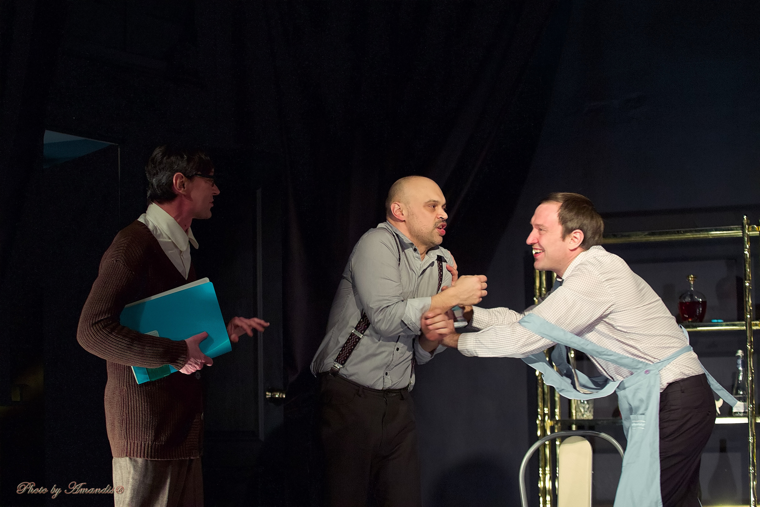 Спектакль «Ужин с дураком». Репортажная съемка в Москве и области. Анималистика