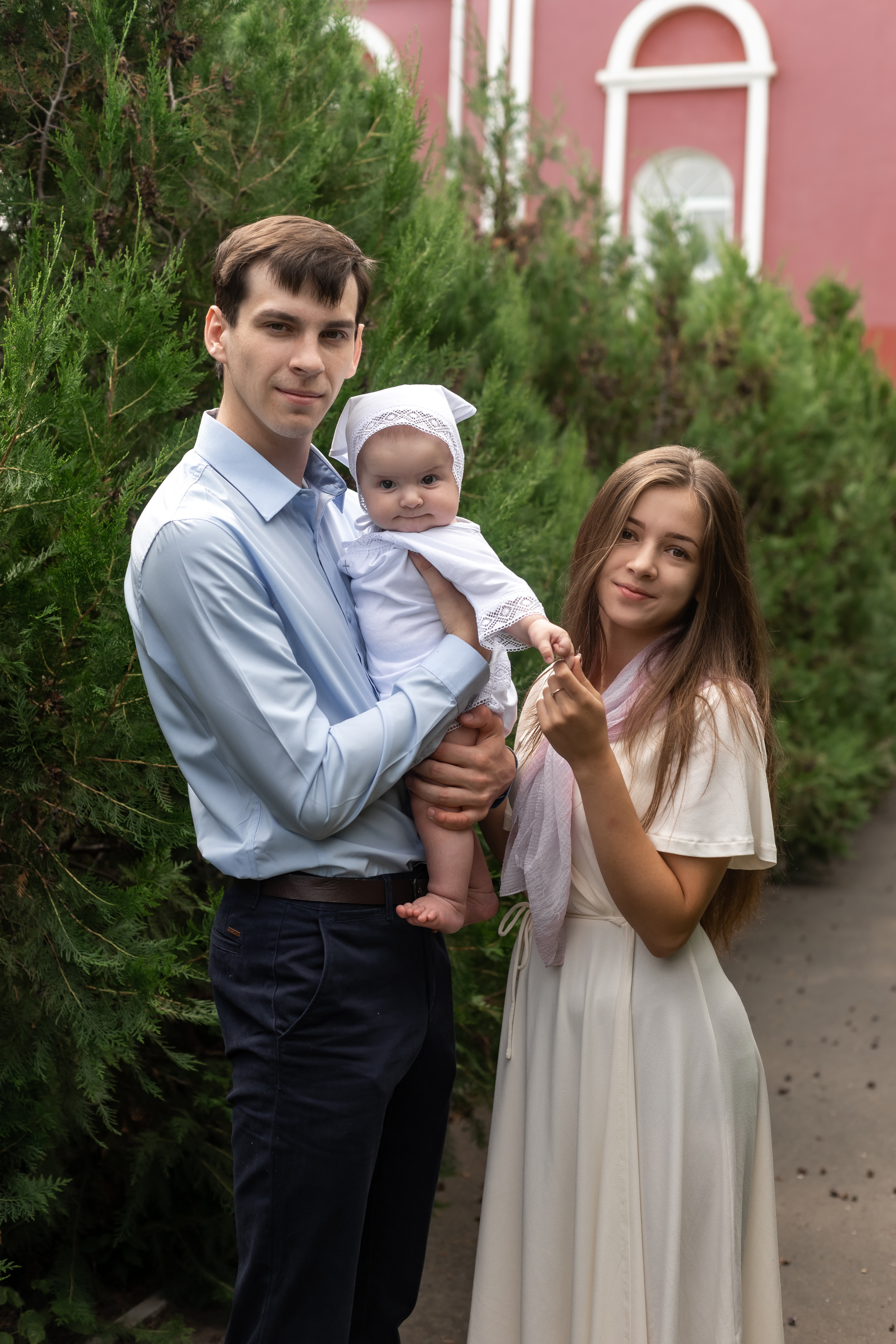 Крещение младнеца в храме. Ольга Плаксина фотограф в Саратове