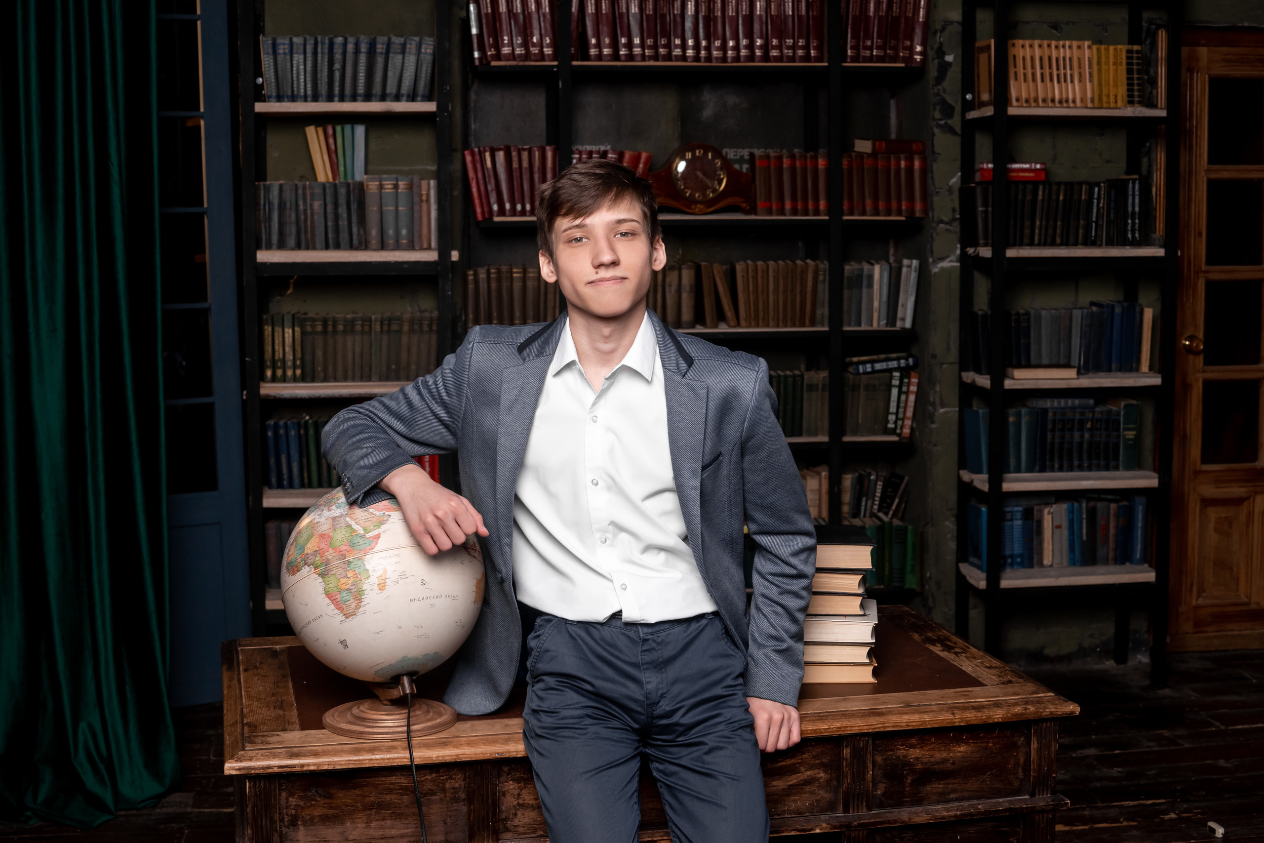 СТУДИЯ «Культура» сьемка для альбома СОШ 57 -11кл. Ольга Плаксина фотограф в Саратове