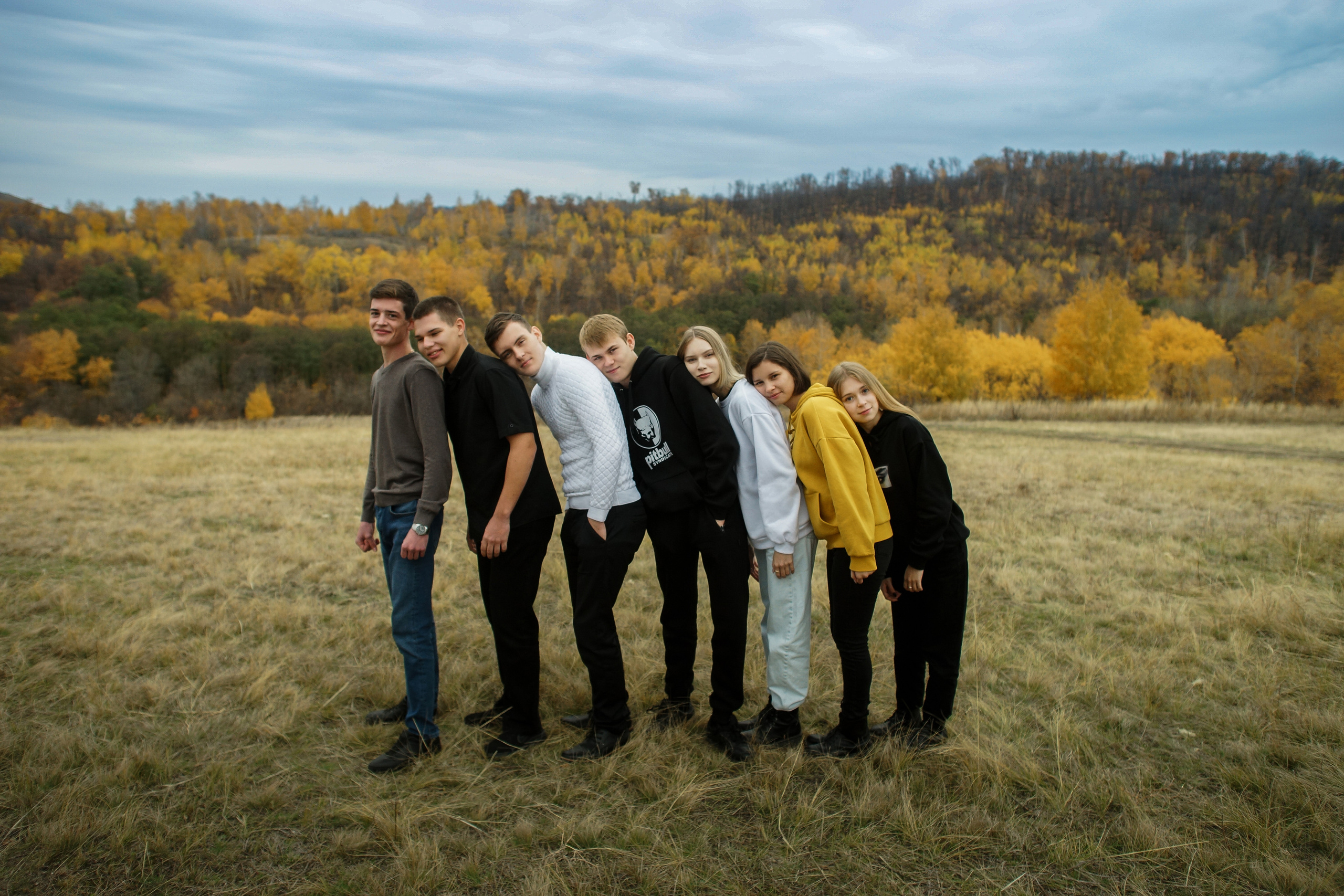 11 класс- СОШ 8 — выпуск 2022 — съёмка для альбома. Ольга Плаксина фотограф в Саратове