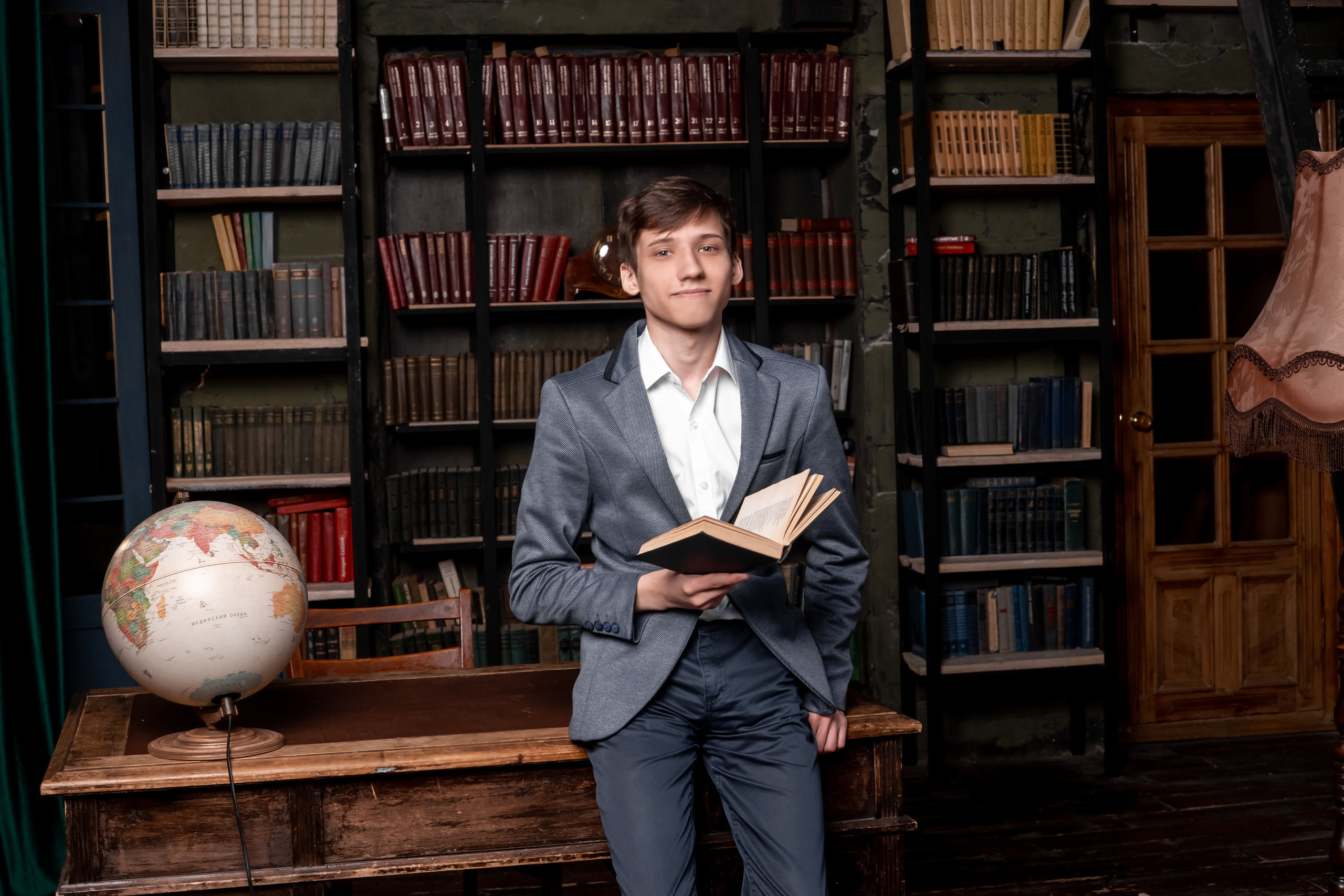 СТУДИЯ «Культура» сьемка для альбома СОШ 57 -11кл. Ольга Плаксина фотограф в Саратове