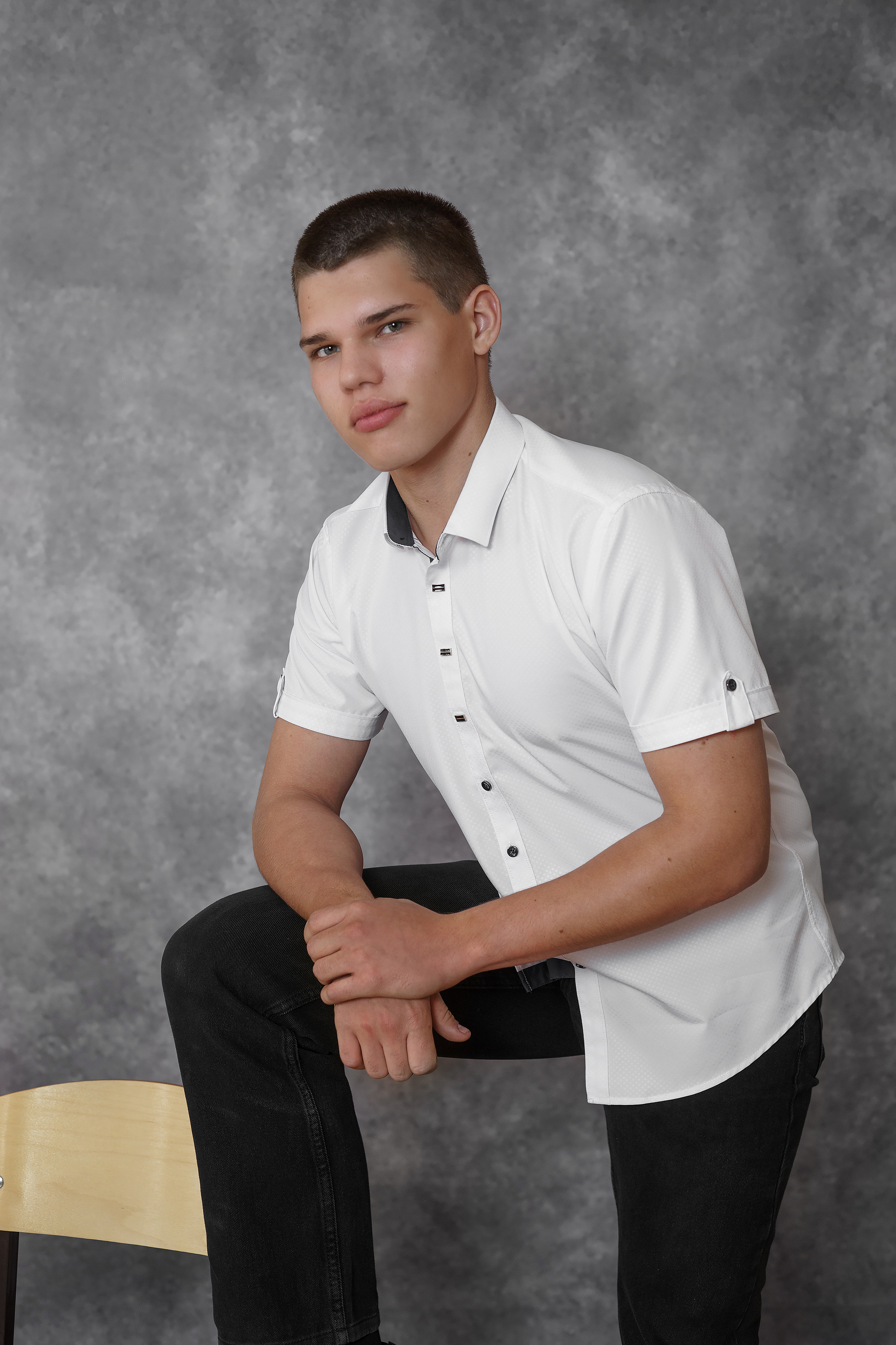 11 класс- СОШ 8 — выпуск 2022 — съёмка для альбома. Ольга Плаксина фотограф в Саратове