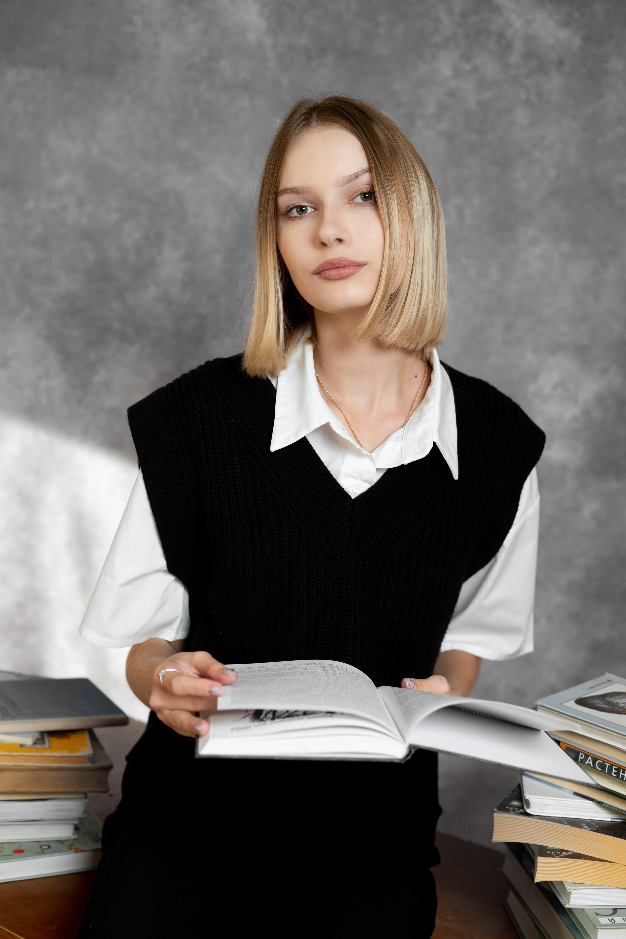 11 класс- СОШ 8 — выпуск 2022 — съёмка для альбома. Ольга Плаксина фотограф в Саратове