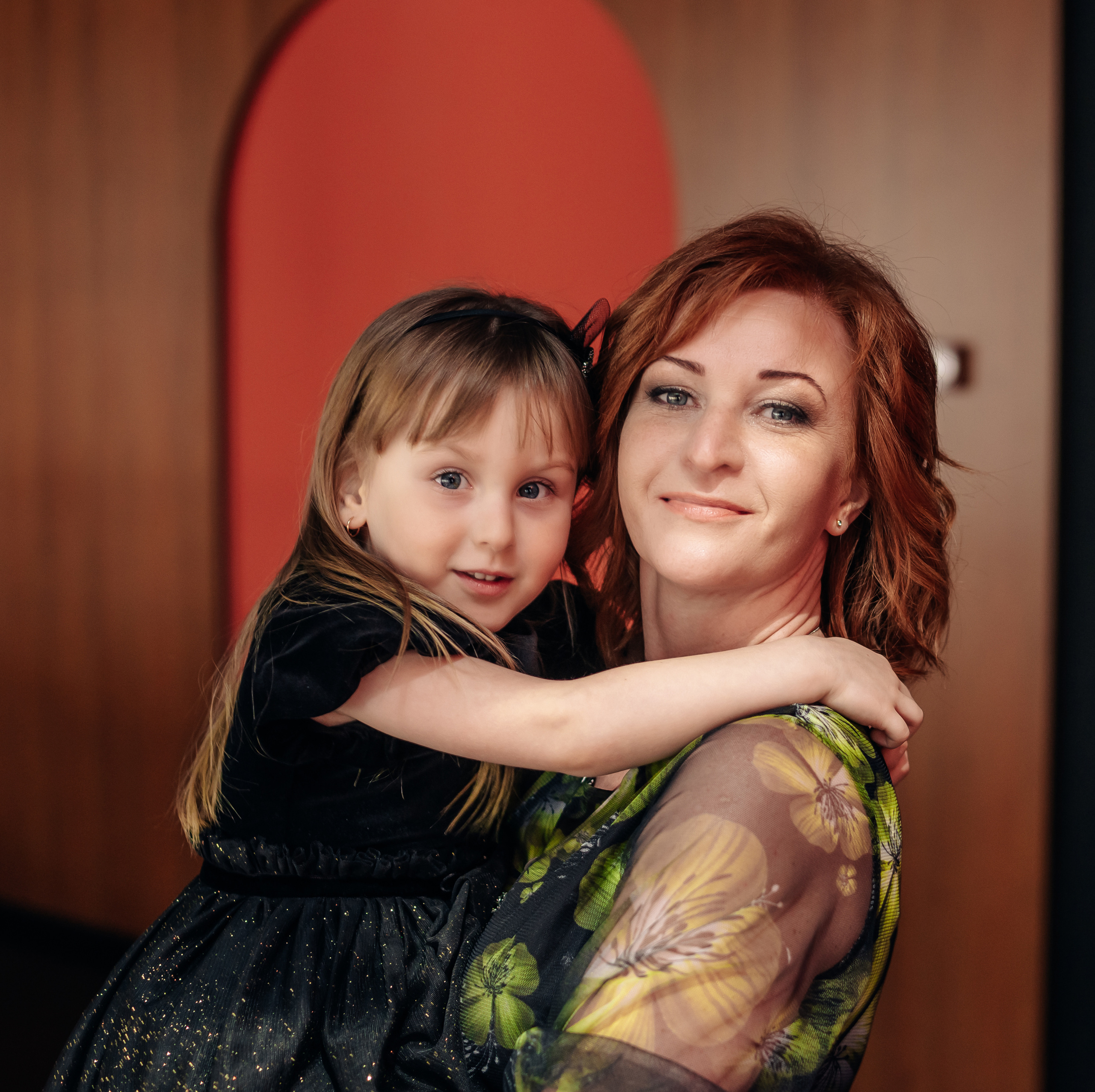 Мама с дочкой , семейная сьемка. Ольга Плаксина фотограф в Саратове