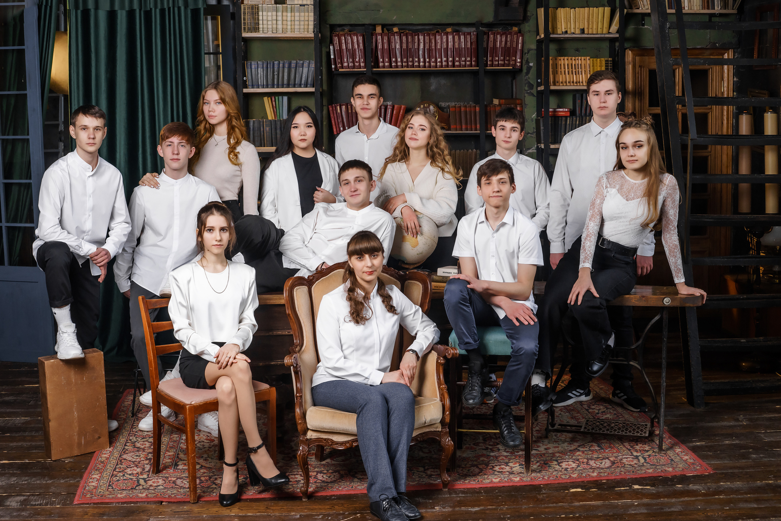 СТУДИЯ «Культура» сьемка для альбома СОШ 57 -11кл. Ольга Плаксина фотограф в Саратове