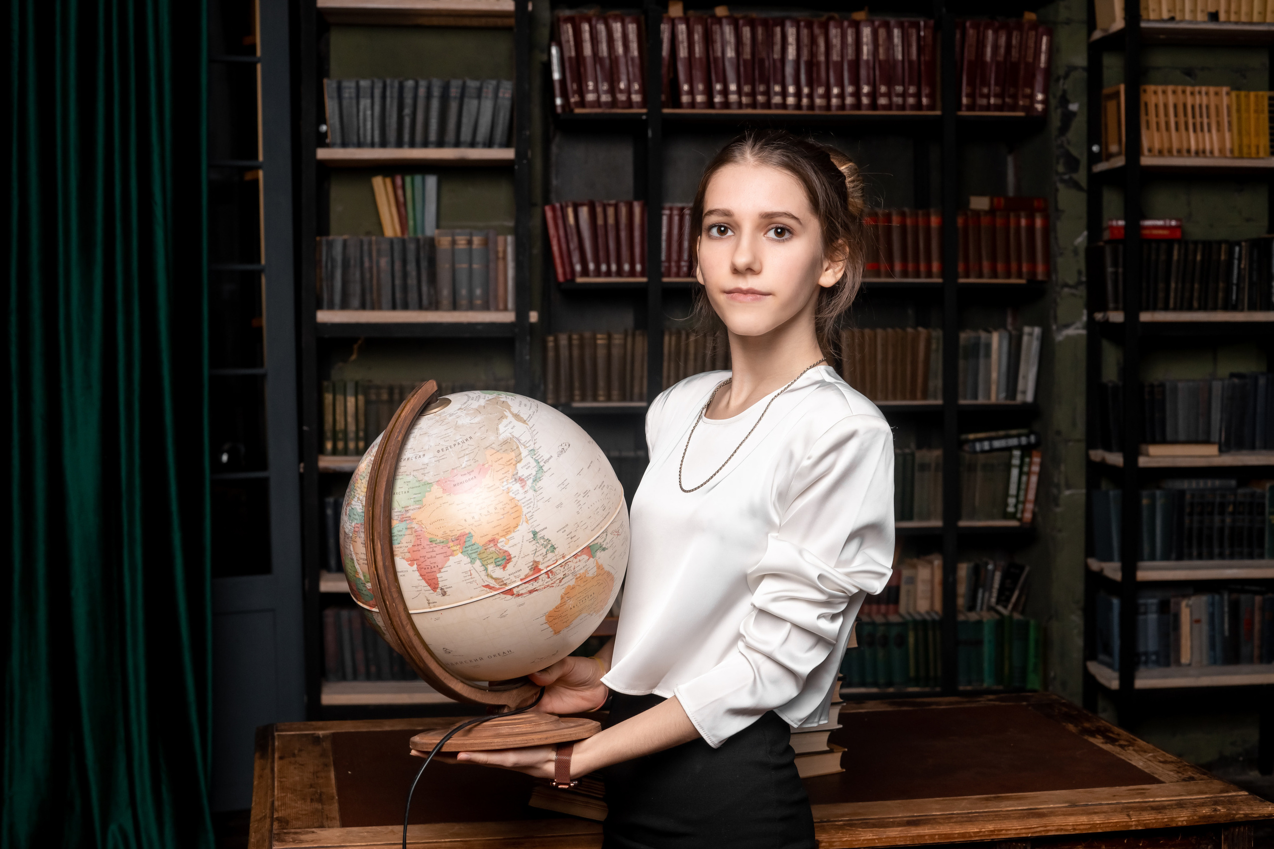 СТУДИЯ «Культура» сьемка для альбома СОШ 57 -11кл. Ольга Плаксина фотограф в Саратове