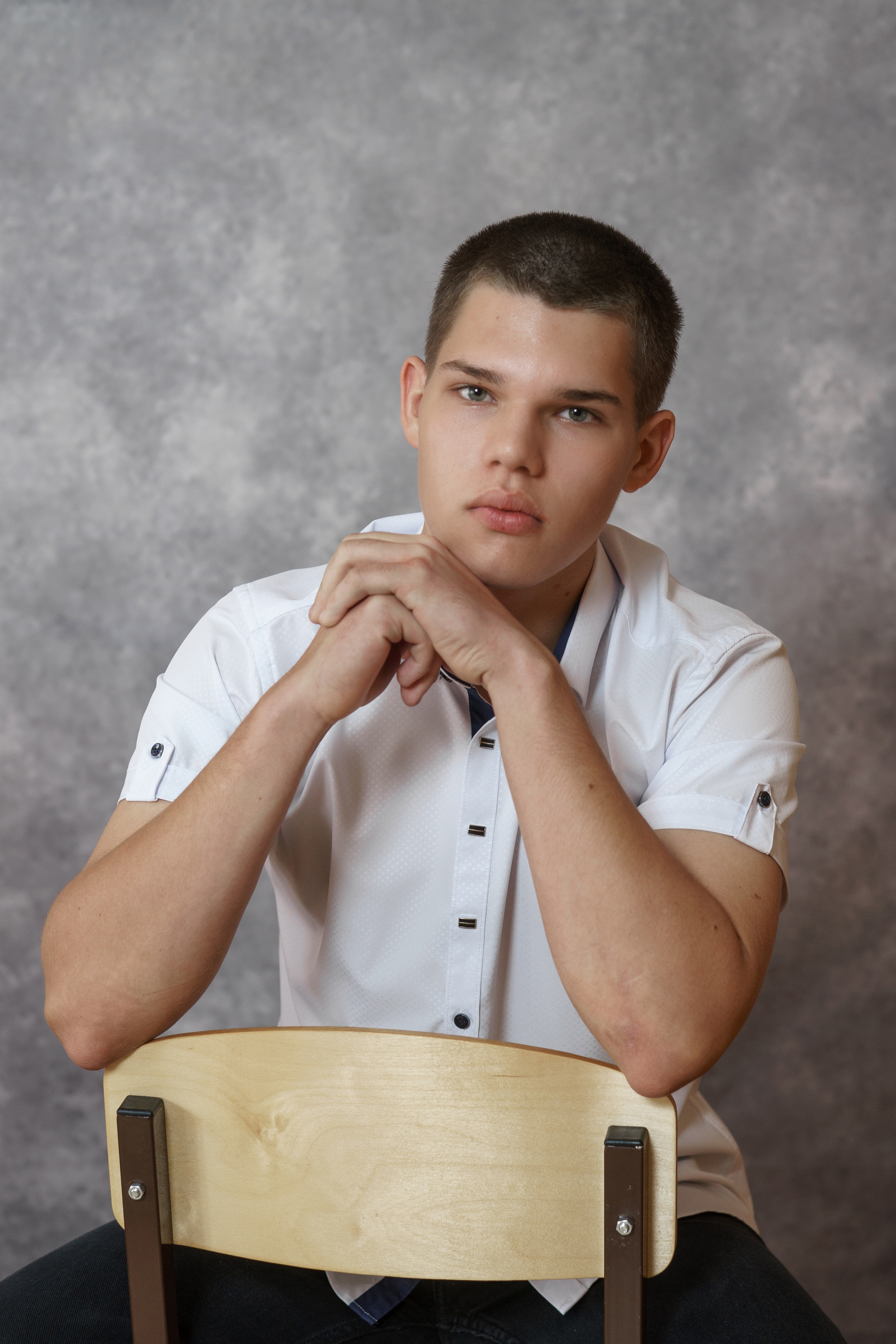 11 класс- СОШ 8 — выпуск 2022 — съёмка для альбома. Ольга Плаксина фотограф в Саратове