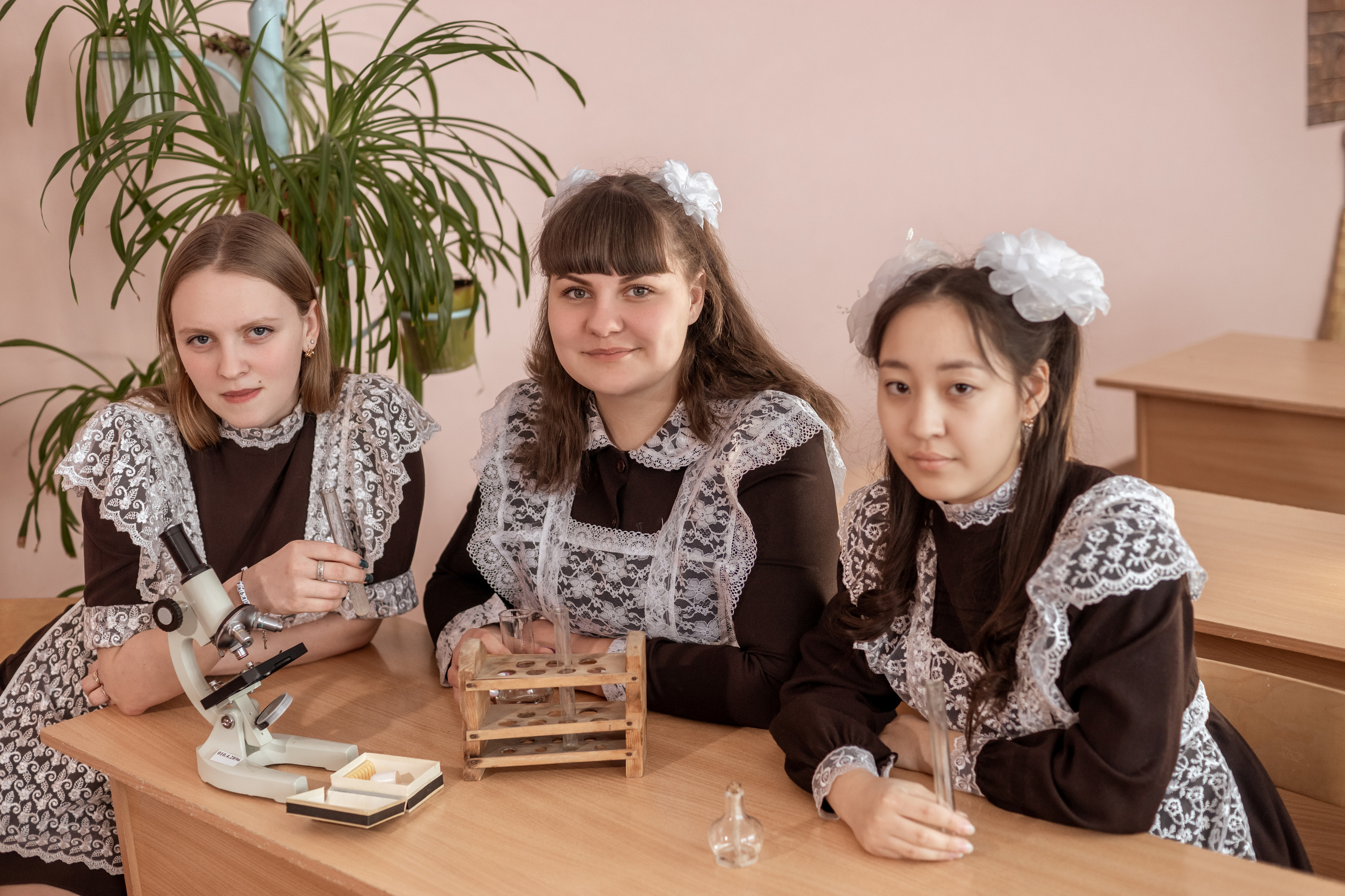 11 кл сош 10 сьемка для альбома. Ольга Плаксина фотограф в Саратове