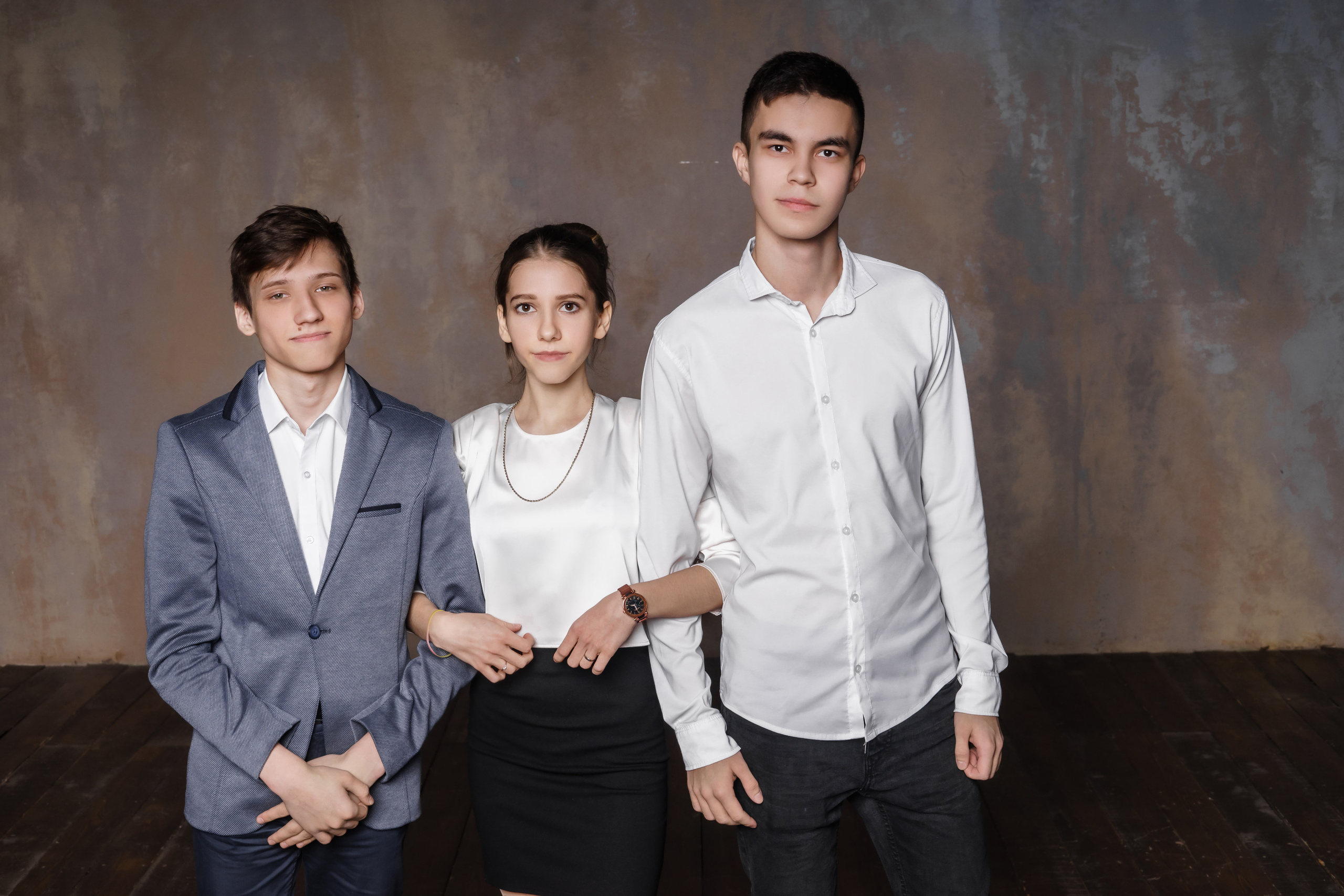 СТУДИЯ «Культура» сьемка для альбома СОШ 57 -11кл. Ольга Плаксина фотограф в Саратове