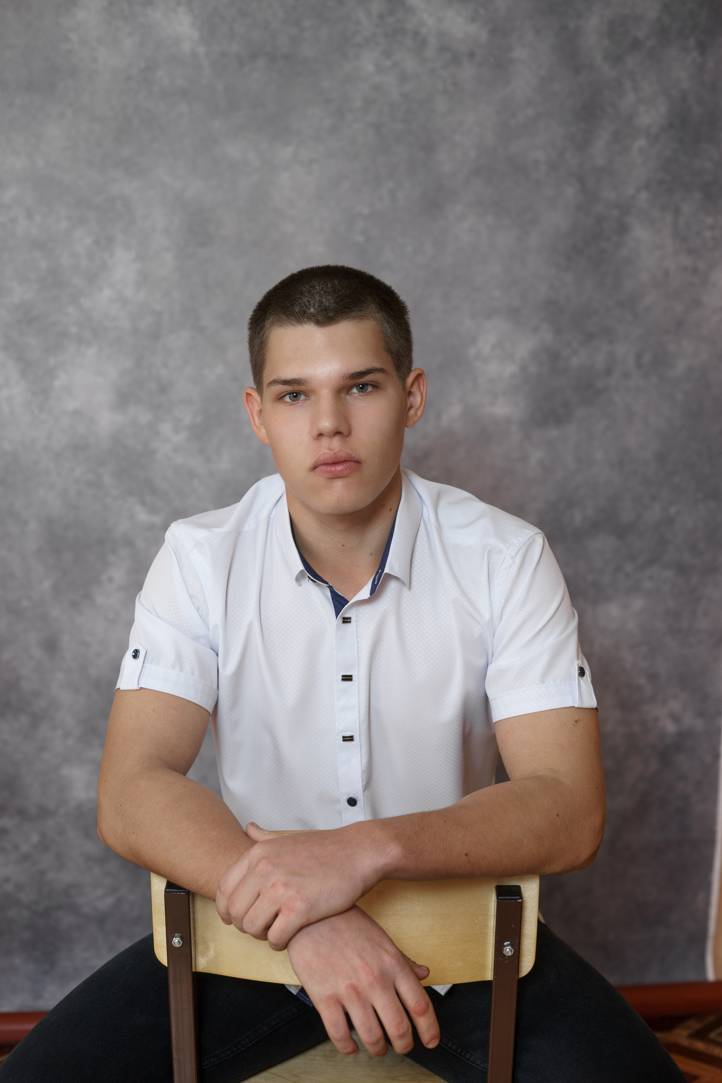 11 класс- СОШ 8 — выпуск 2022 — съёмка для альбома. Ольга Плаксина фотограф в Саратове