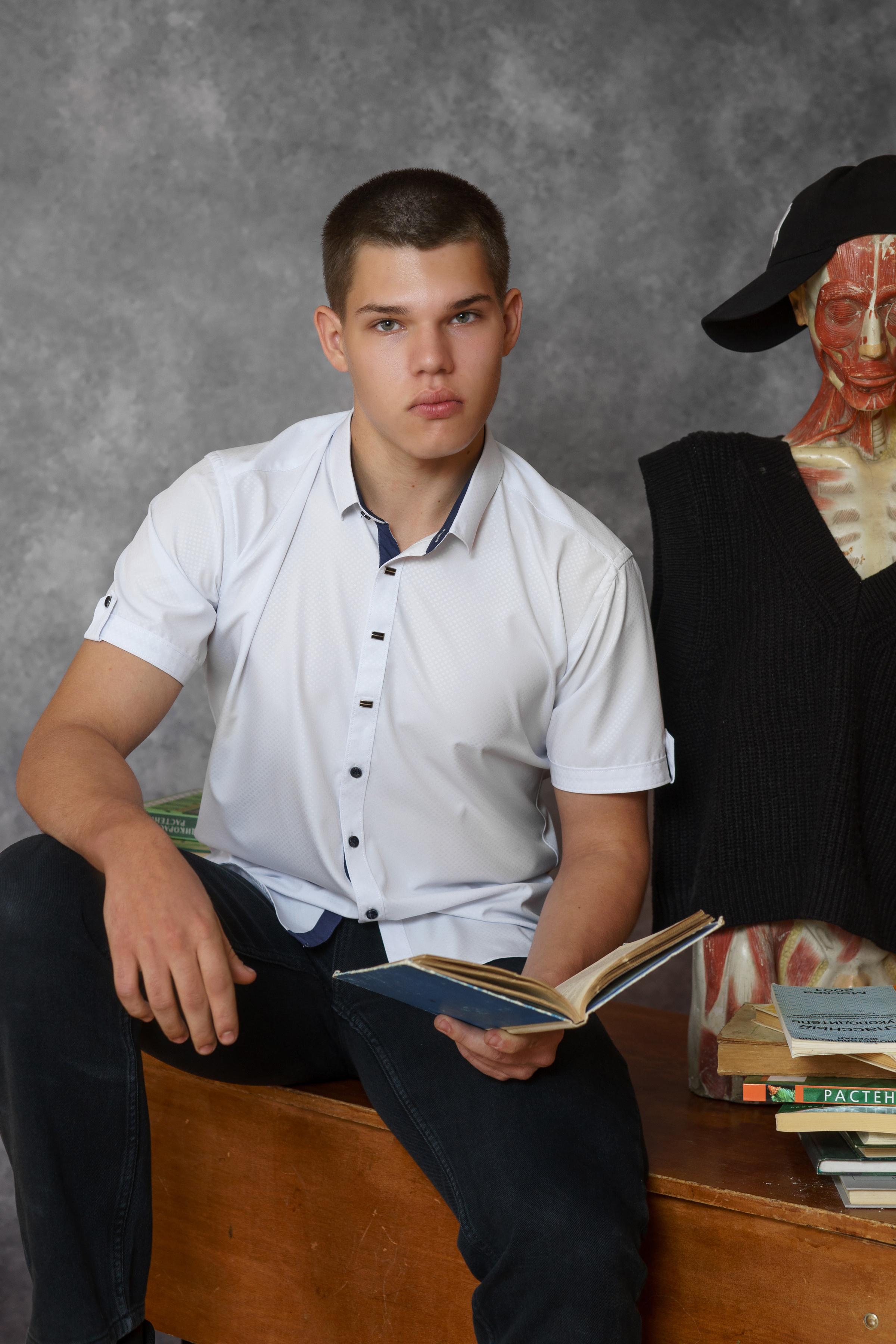 11 класс- СОШ 8 — выпуск 2022 — съёмка для альбома. Ольга Плаксина фотограф в Саратове