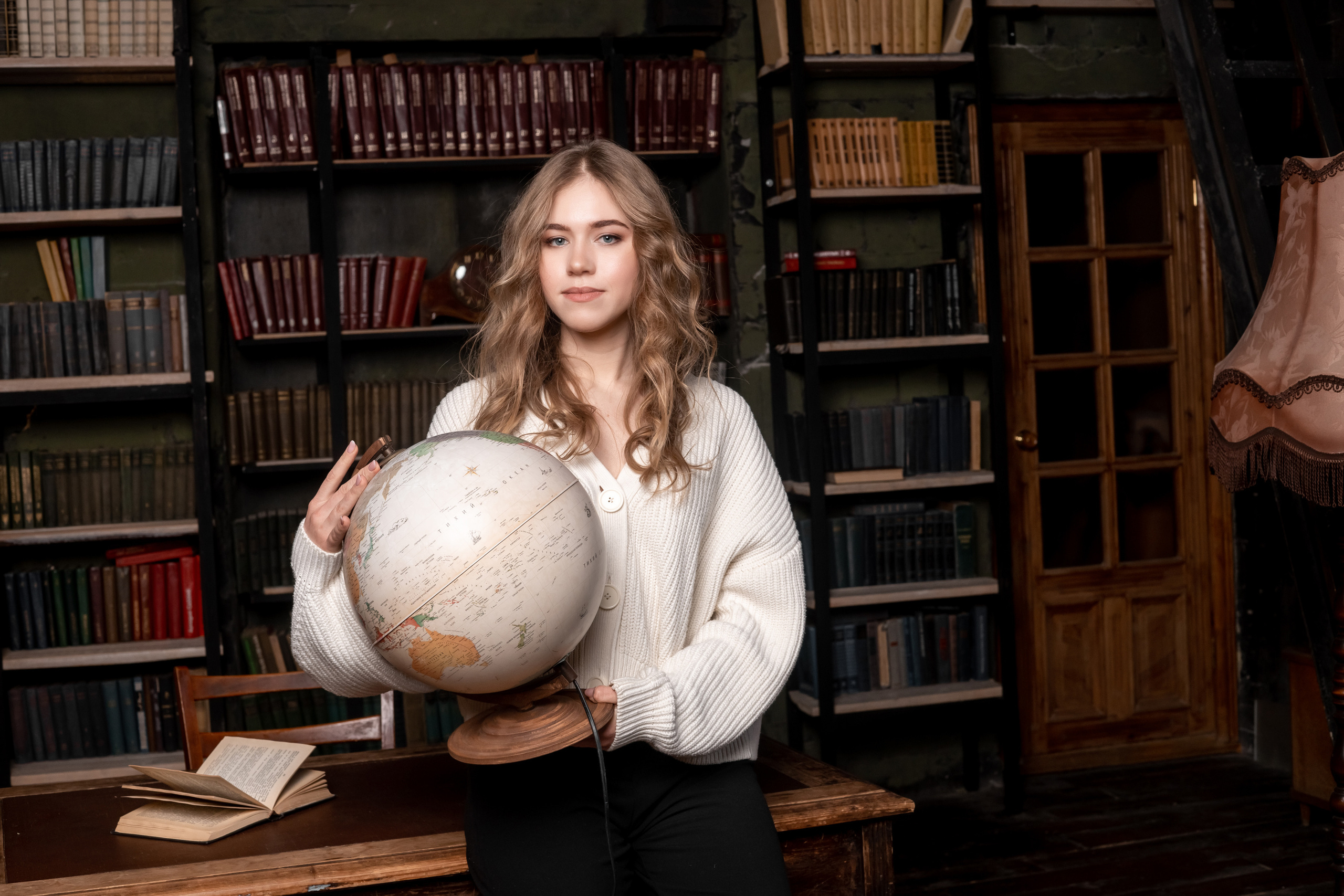 СТУДИЯ «Культура» сьемка для альбома СОШ 57 -11кл. Ольга Плаксина фотограф в Саратове