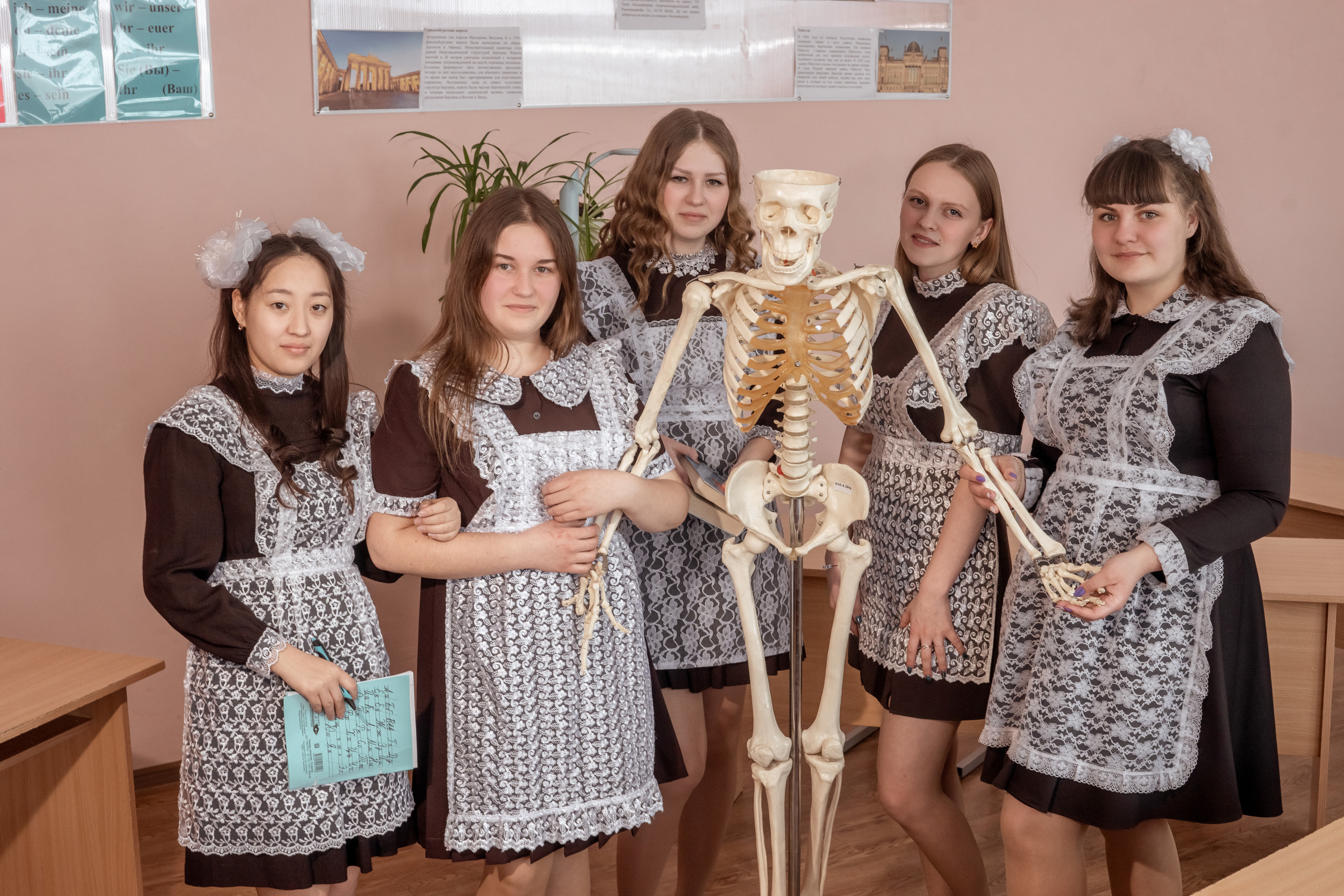 11 кл сош 10 сьемка для альбома. Ольга Плаксина фотограф в Саратове