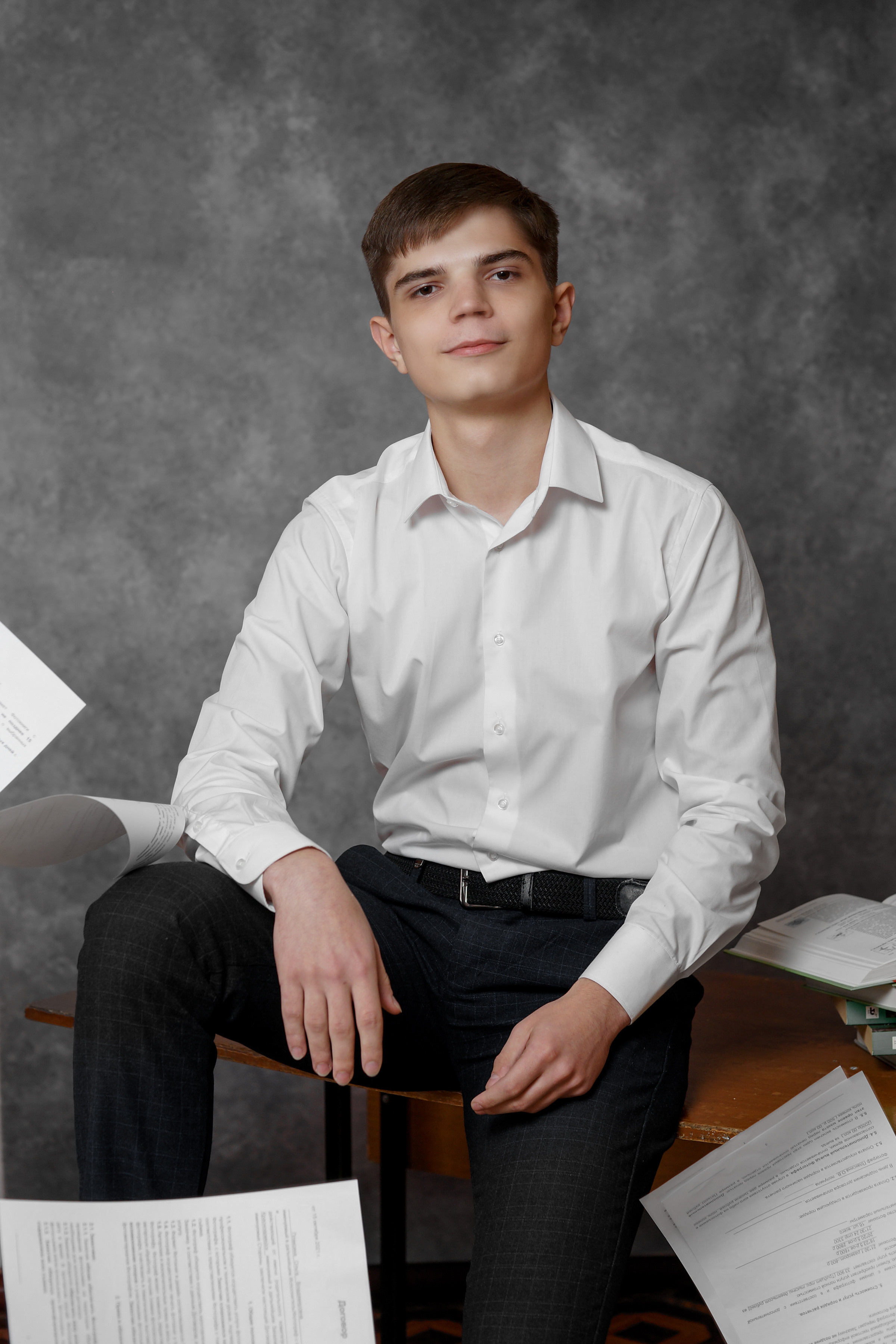 11 класс- СОШ 8 — выпуск 2022 — съёмка для альбома. Ольга Плаксина фотограф в Саратове