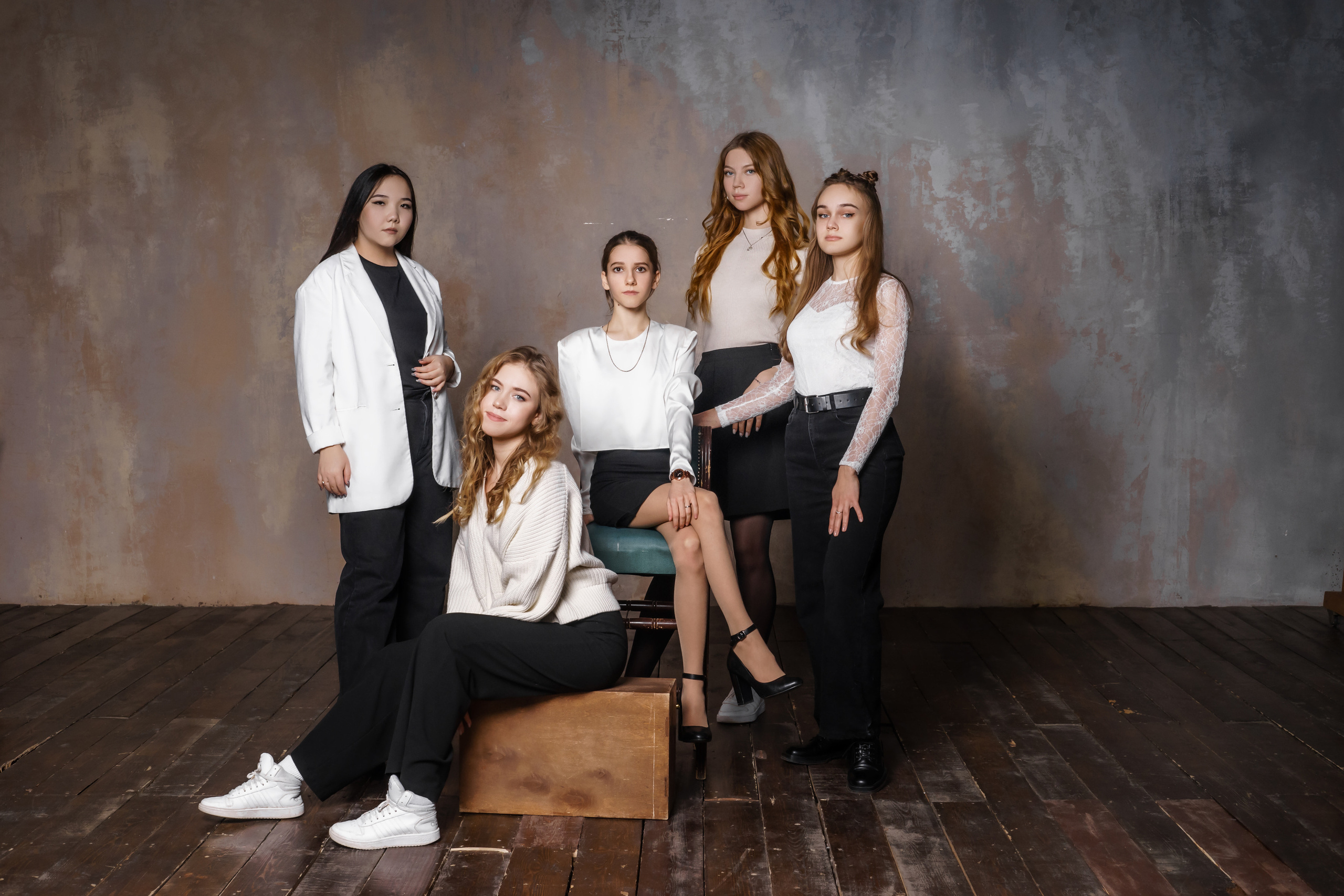 СТУДИЯ «Культура» сьемка для альбома СОШ 57 -11кл. Ольга Плаксина фотограф в Саратове