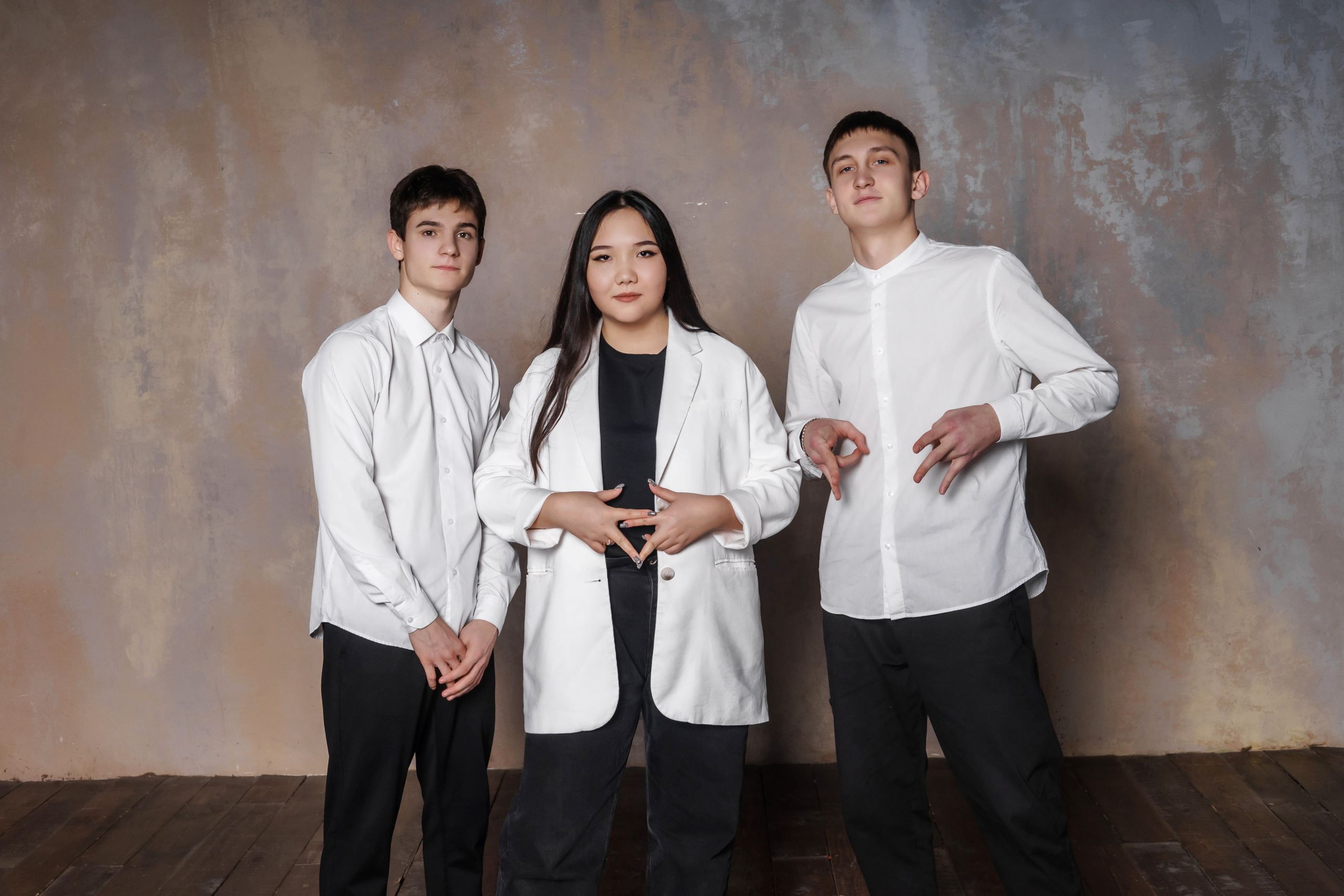 СТУДИЯ «Культура» сьемка для альбома СОШ 57 -11кл. Ольга Плаксина фотограф в Саратове