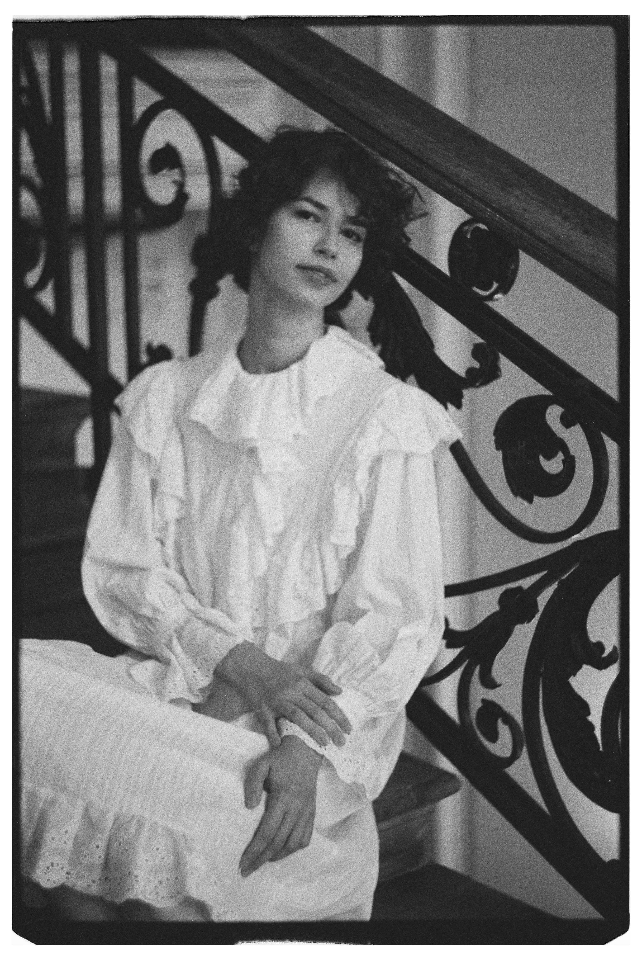 Прогулочная портретная фотосессия на плёнку для Полины в СПб. Светлана Гопанюк. Портретный фотограф. Санкт-Петербург. СПб