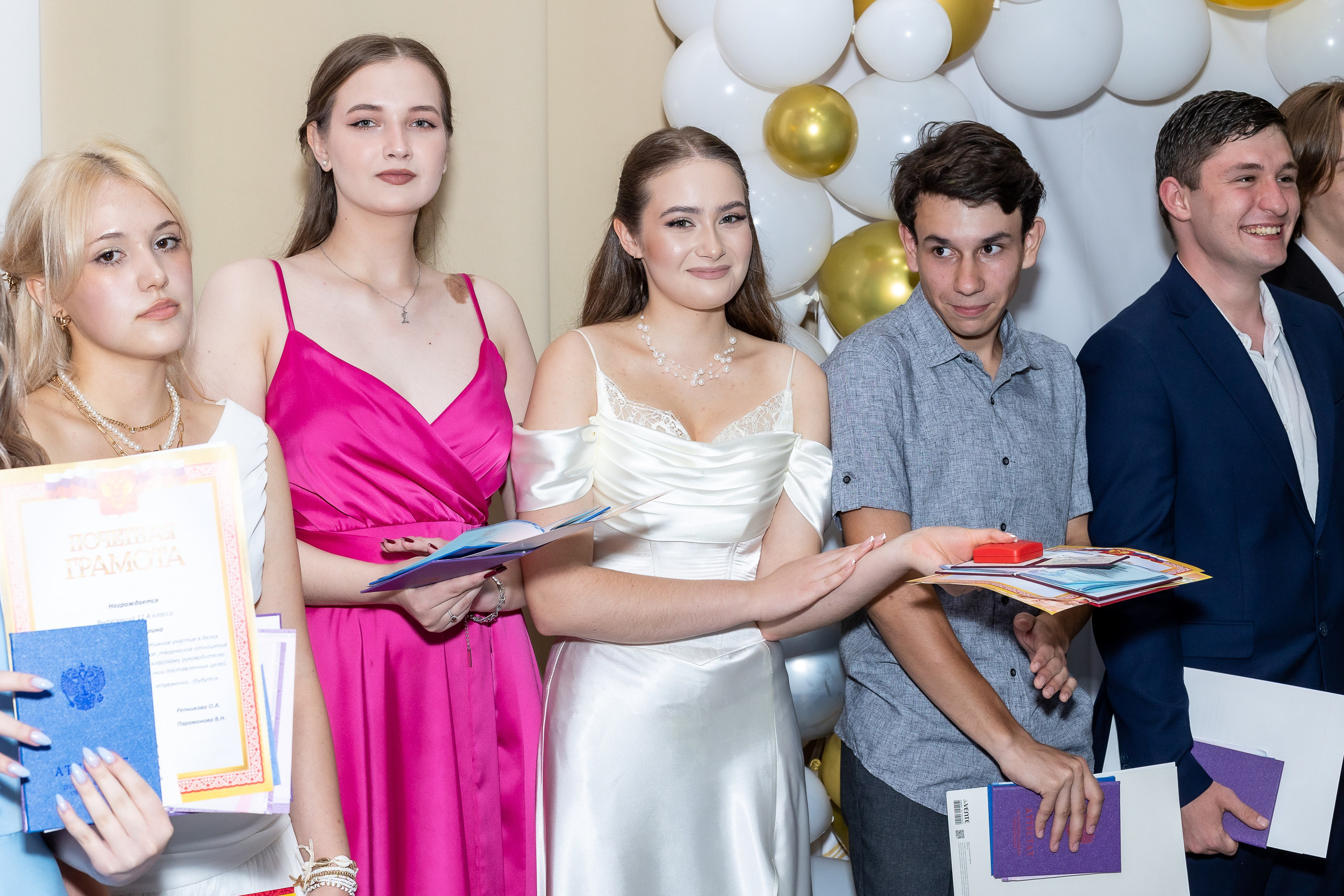 Вручение аттестата 2025. Выпускные альбомы Майкоп, Краснодар Елена Золотарева