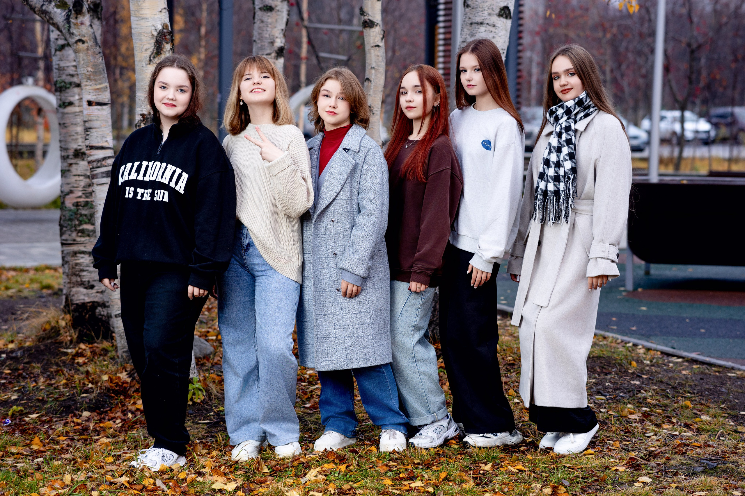 Школьники 9Г класс осень. Артём Печерин фотограф в Оленегорске