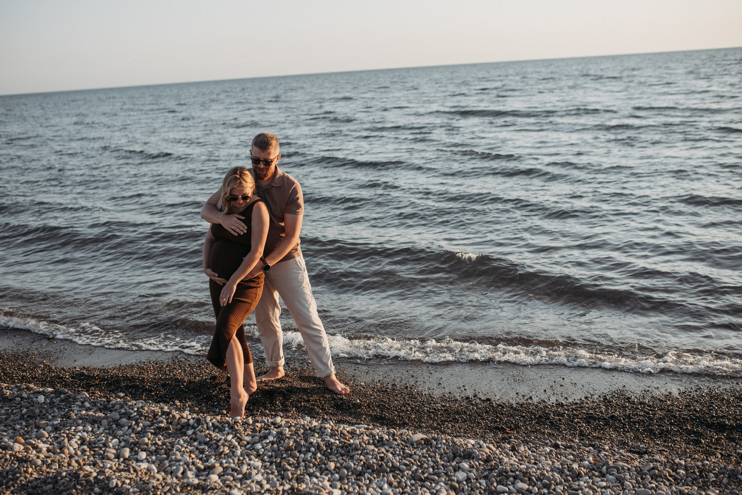 Семейная фотосессия в Головинке на берегу моря на закате. Фотограф в Сочи — Маргарита Поганова