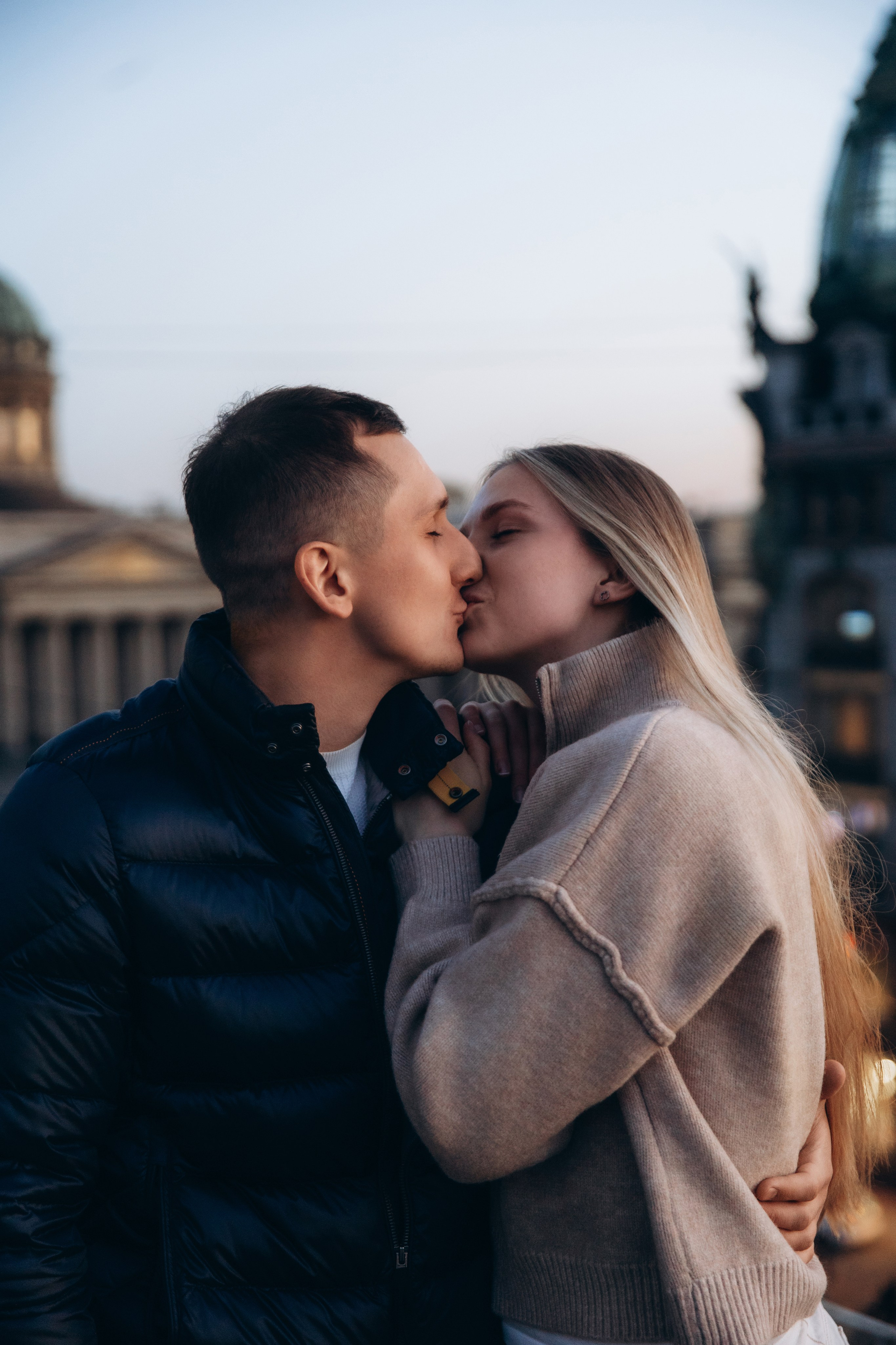 Встречая закат на Питерской крыше. Фотограф в Санкт-Петербурге Разиля Идиятуллина
