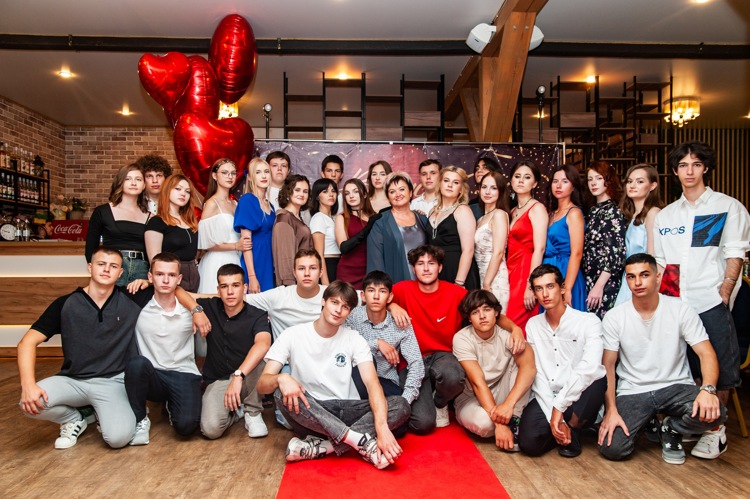 Выпускной МАОУ СОШ № 17 им. Эдуарда Есаяна. Свадебный и семейный фотограф Денис Лукьянов в Краснодаре, Краснодарском крае и Республике Крым