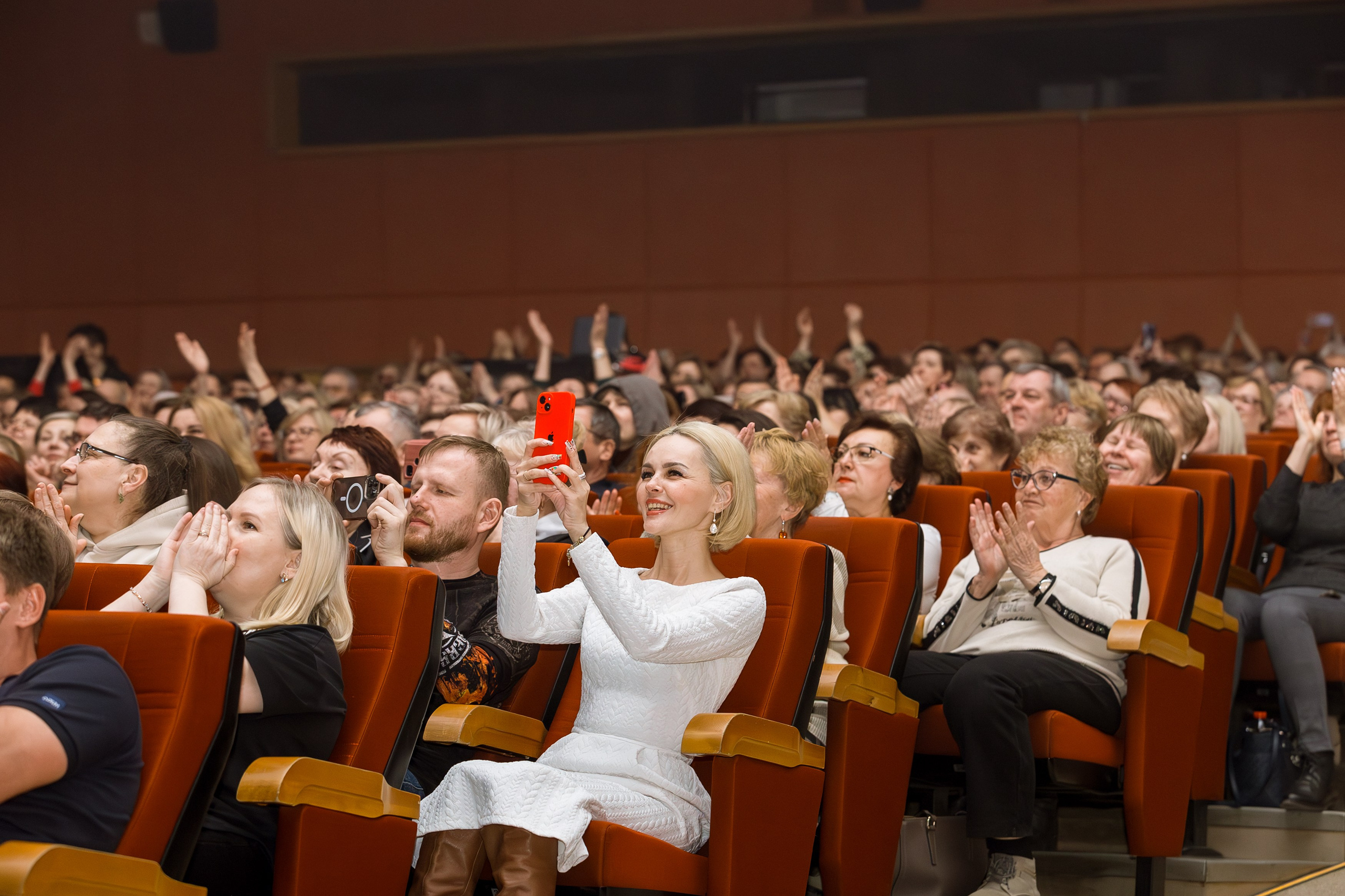 Видео и фотосъёмка концертов. Свадебный, семейный видеограф и фотограф в Екатеринбурге Николай Рыков