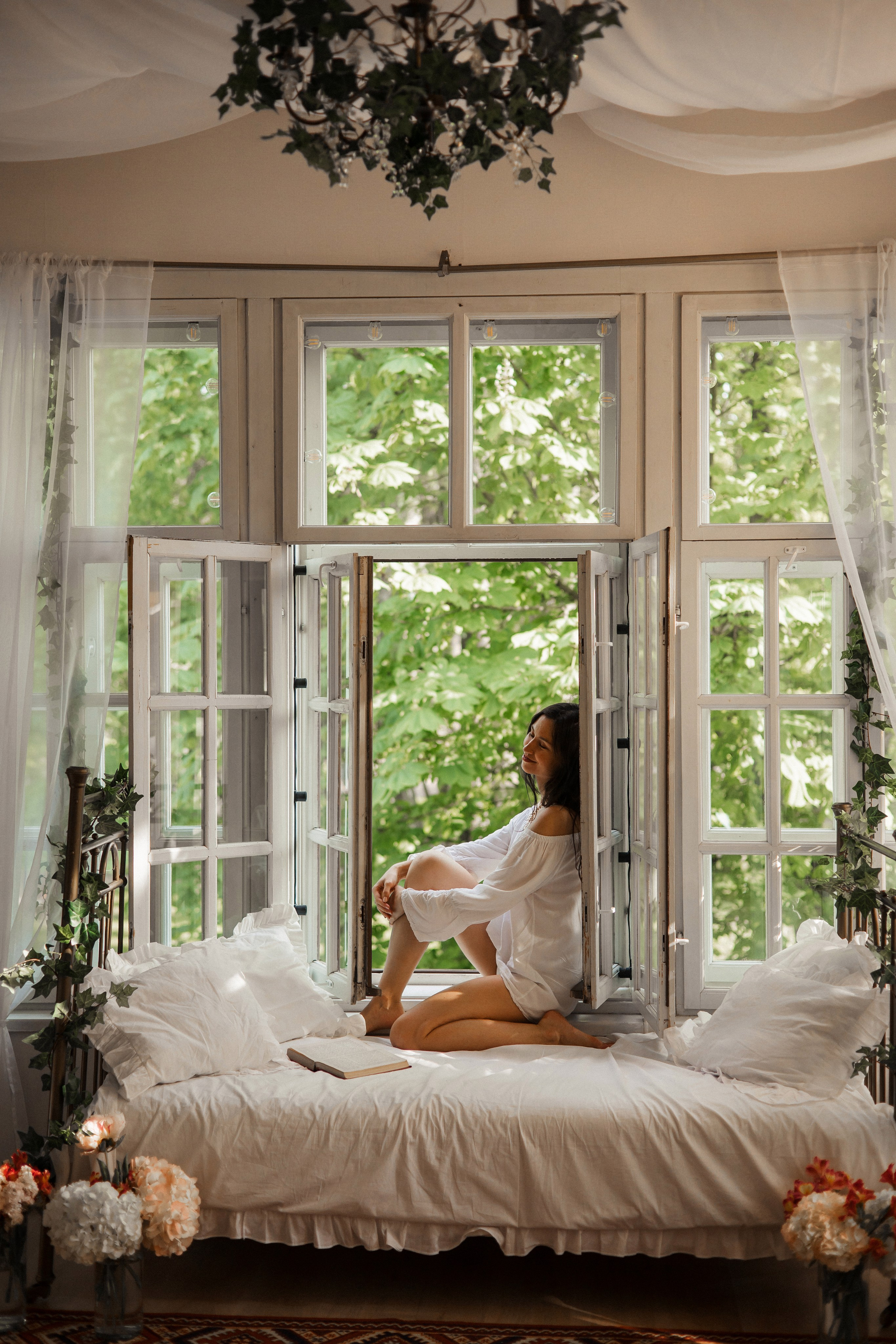 На балкончике. ФОТОГРАФ РОЗА ФИЛИНА СПб I МОСКВА