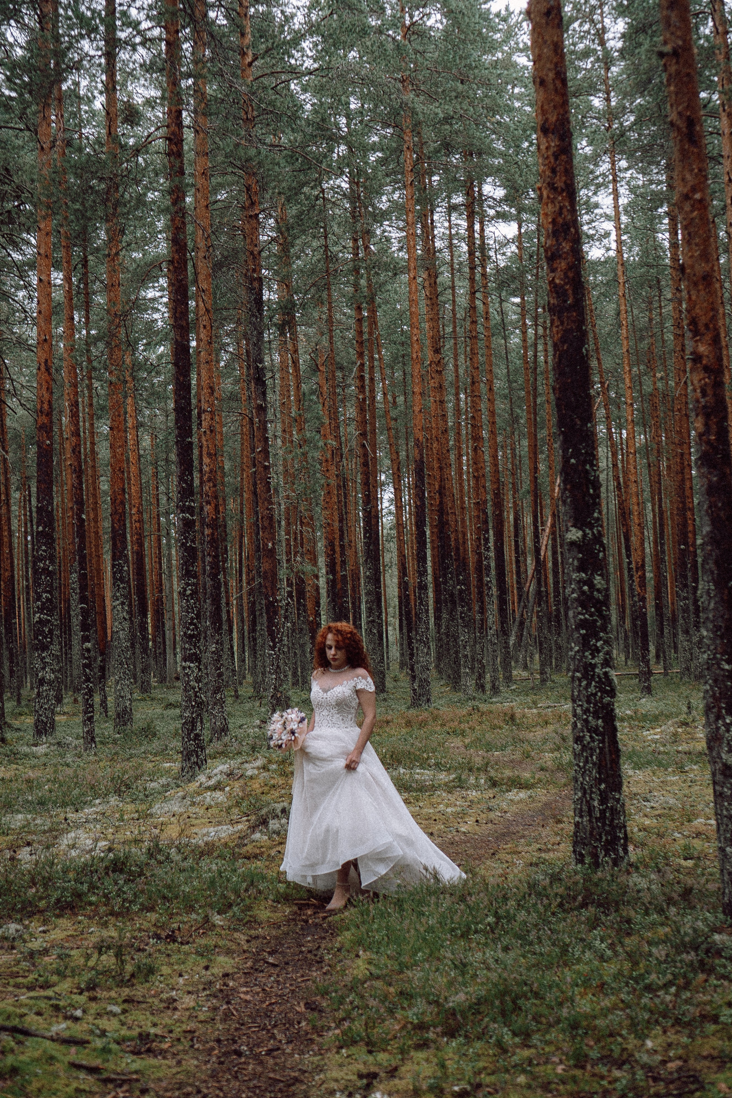 СВАДЕБНАЯ ФОТОСЕССИИЯ ПАРЫ В ГОРОДЕ ПРИОЗЕРСК В СОСНОВОМ ЛЕСУ И С ПИКАПОМ. Профессиональный фотограф, Санкт-Петербург — Виктория Богомолова