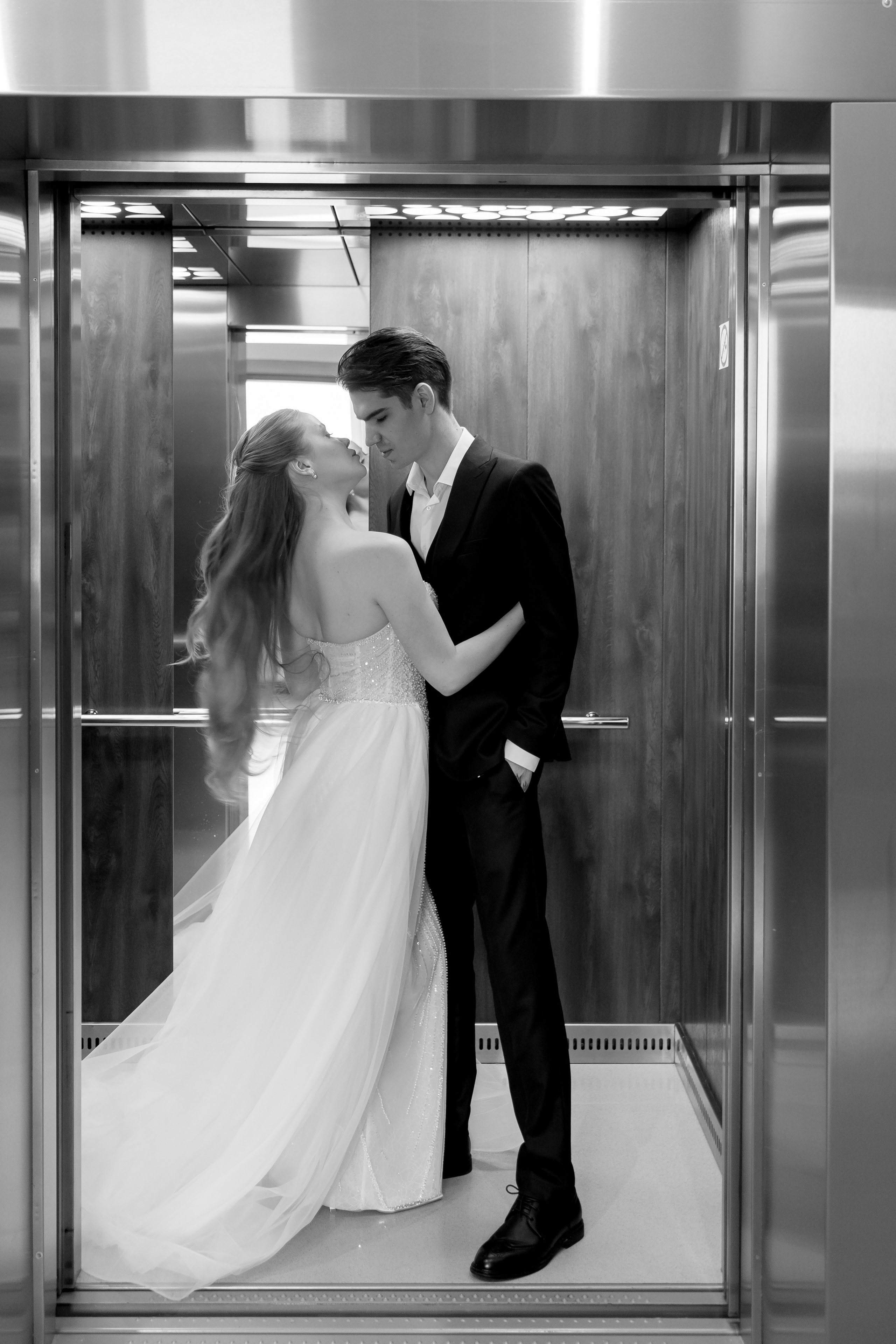 СВАДЕБНАЯ СЬЕМКА СБОРОВ В ОТЕЛЕ И ВЫЕЗД НА ЦЕРЕМОНИЮ (СНЯТО В СИБИРЕ В НИЖНЕВАРТОВСКЕ)М. Профессиональный фотограф, Санкт-Петербург — Виктория Богомолова