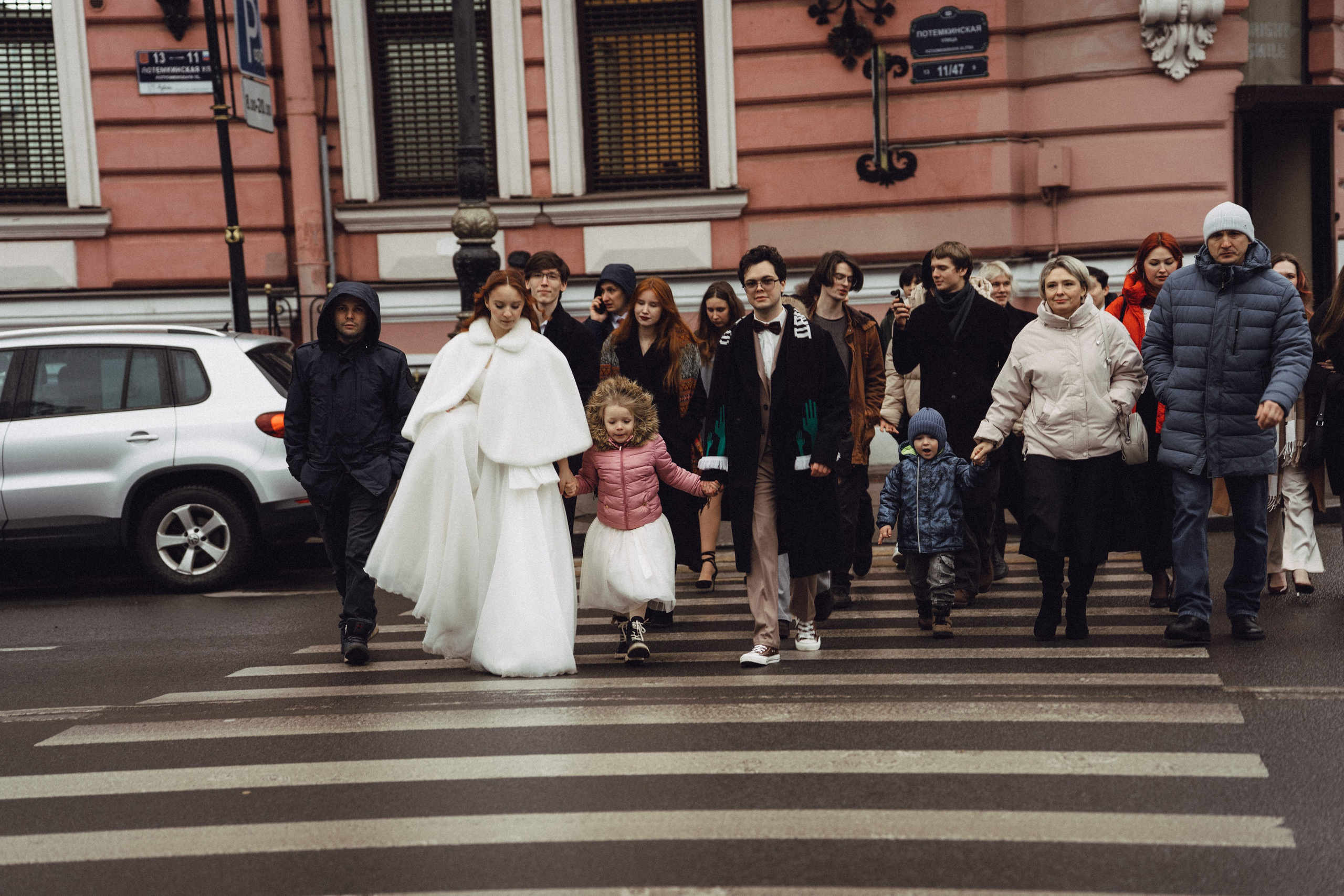 СВАДЕБНАЯ СЬЕМКА ВО ВТОРОМ ДВОРЦЕ С ГОСТЯМИ И ПРОГУЛКА В ТАВРИЧЕСКОМ САДУ. Профессиональный фотограф, Санкт-Петербург — Виктория Богомолова