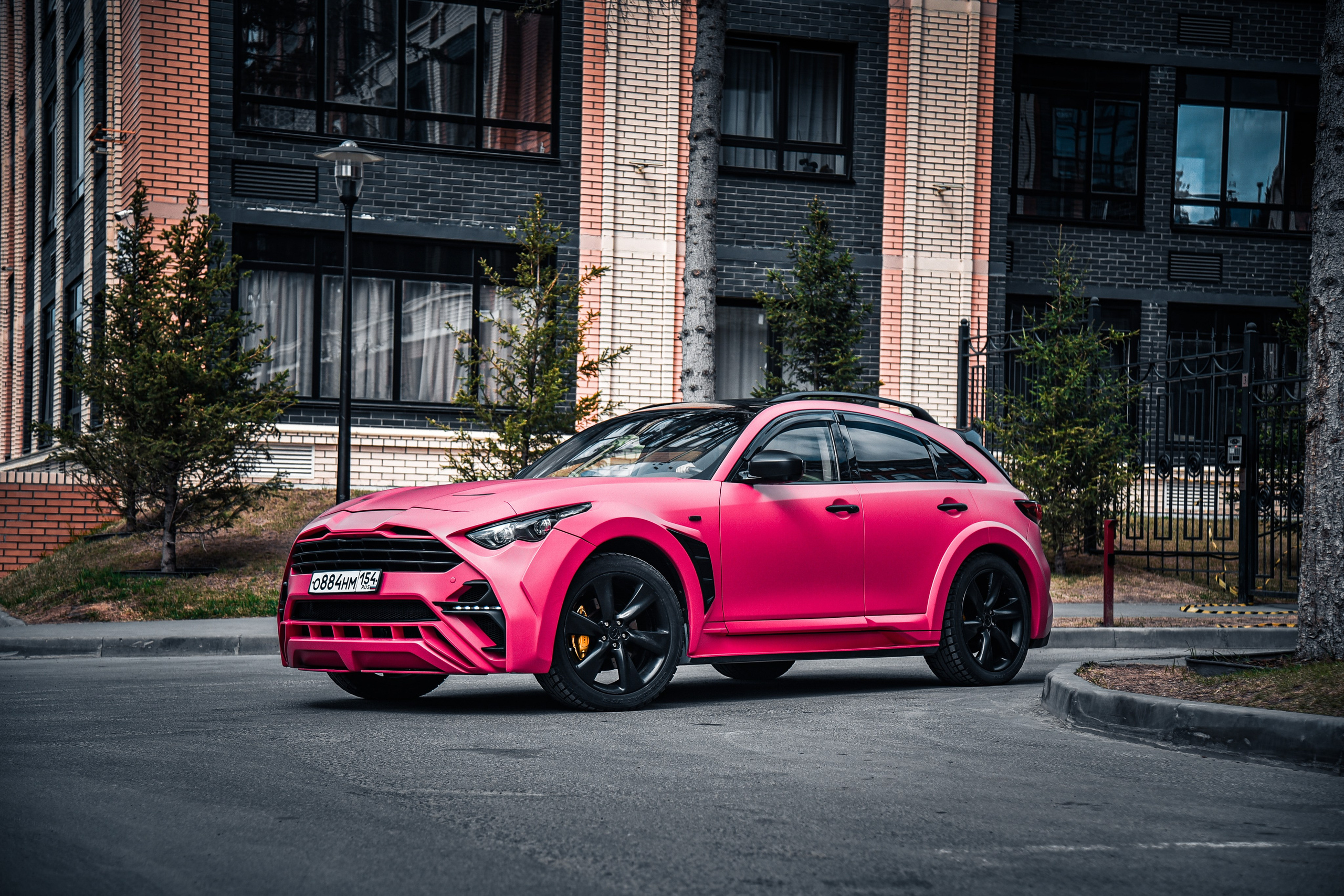 Профессиональная фотосессия Infiniti FX37 в&nbsp;Новосибирске. Автомобильный фотограф Чанчин Владимир: детальные снимки кузова, интерьера и&nbsp;динамики