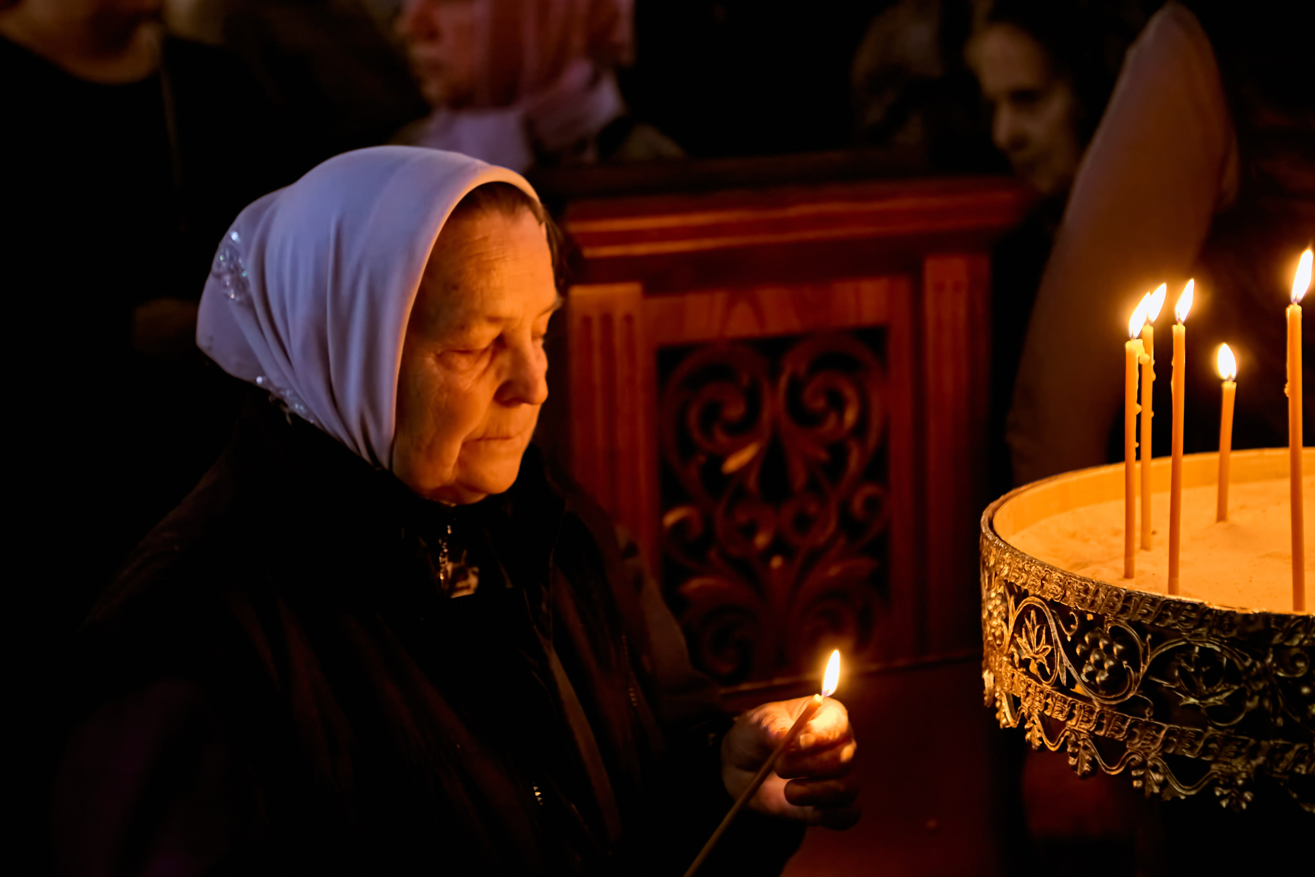 Со Свечой Церковь Преподобного Серафима Саровского г. Дзержинск