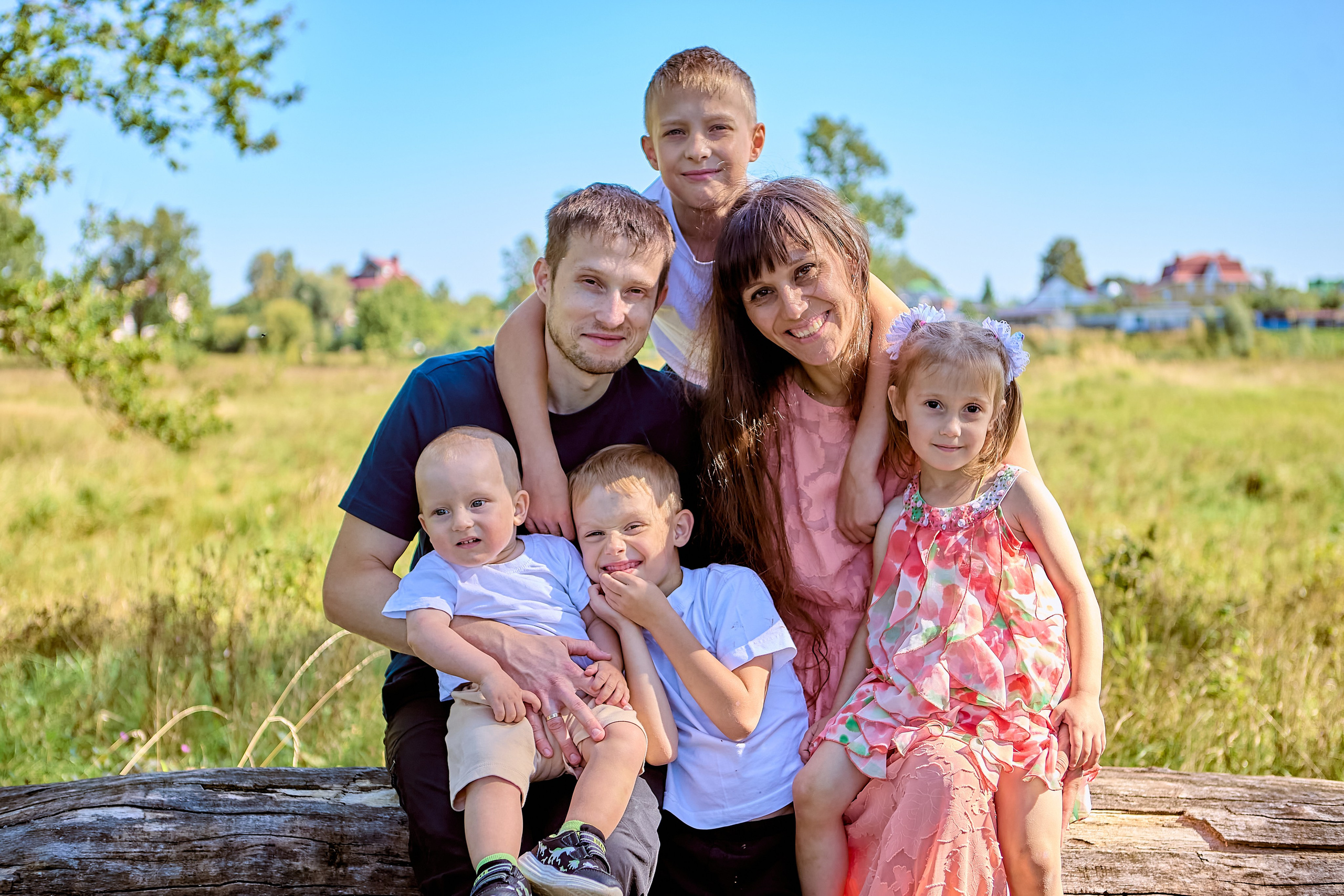 Семейный портрет в творческом проекте "Последний день лета" от православного портретного фотографа Николая Голованова